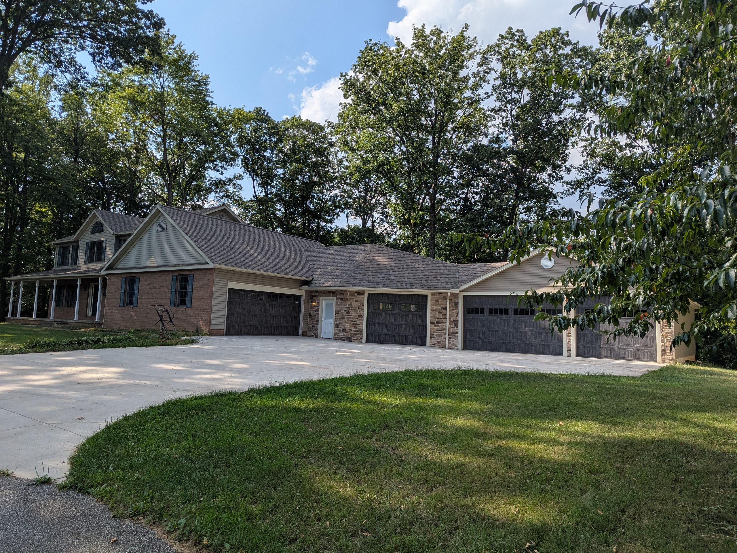 Uniontown, Ohio, 44685, United States, 6 Bedrooms Bedrooms, ,4 BathroomsBathrooms,Residential,For Sale,1945002