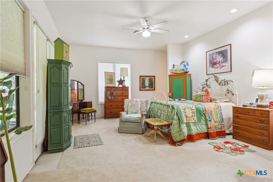 Salado, Texas, 76571, United States, 4 Bedrooms Bedrooms, ,7 BathroomsBathrooms,Residential,For Sale,1977249