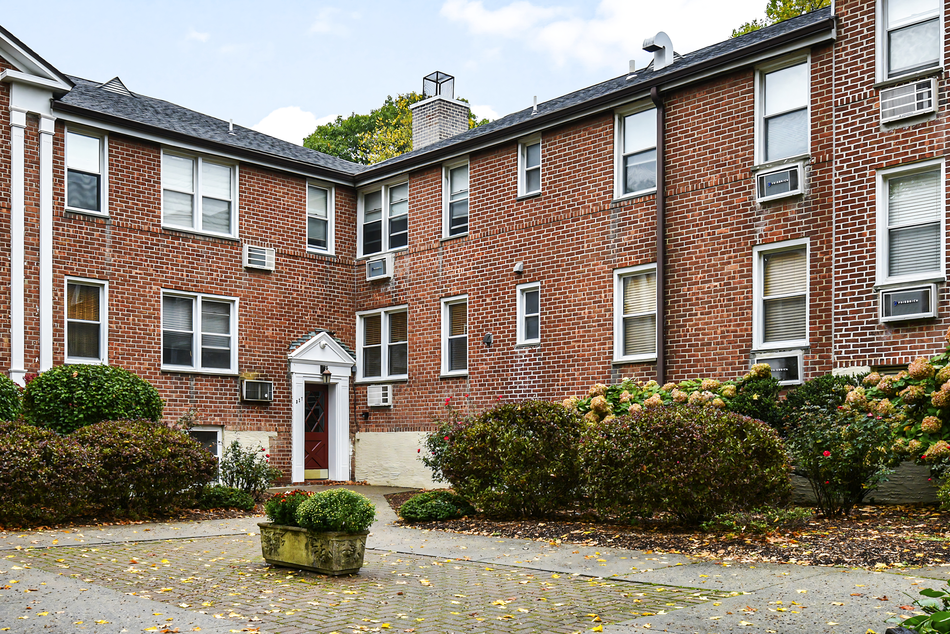  Beautiful Palmer Terrace Co-op - 物件實景