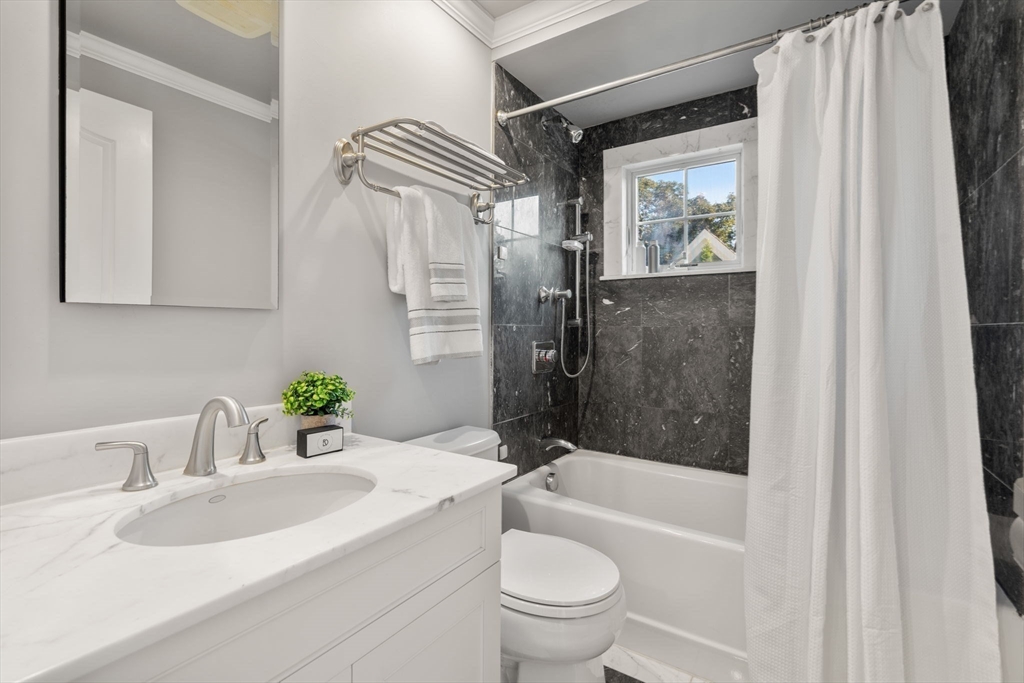 Concord, Massachusetts, 01742, United States, 3 Bedrooms Bedrooms, ,3 BathroomsBathrooms,Residential,For Sale,1949763