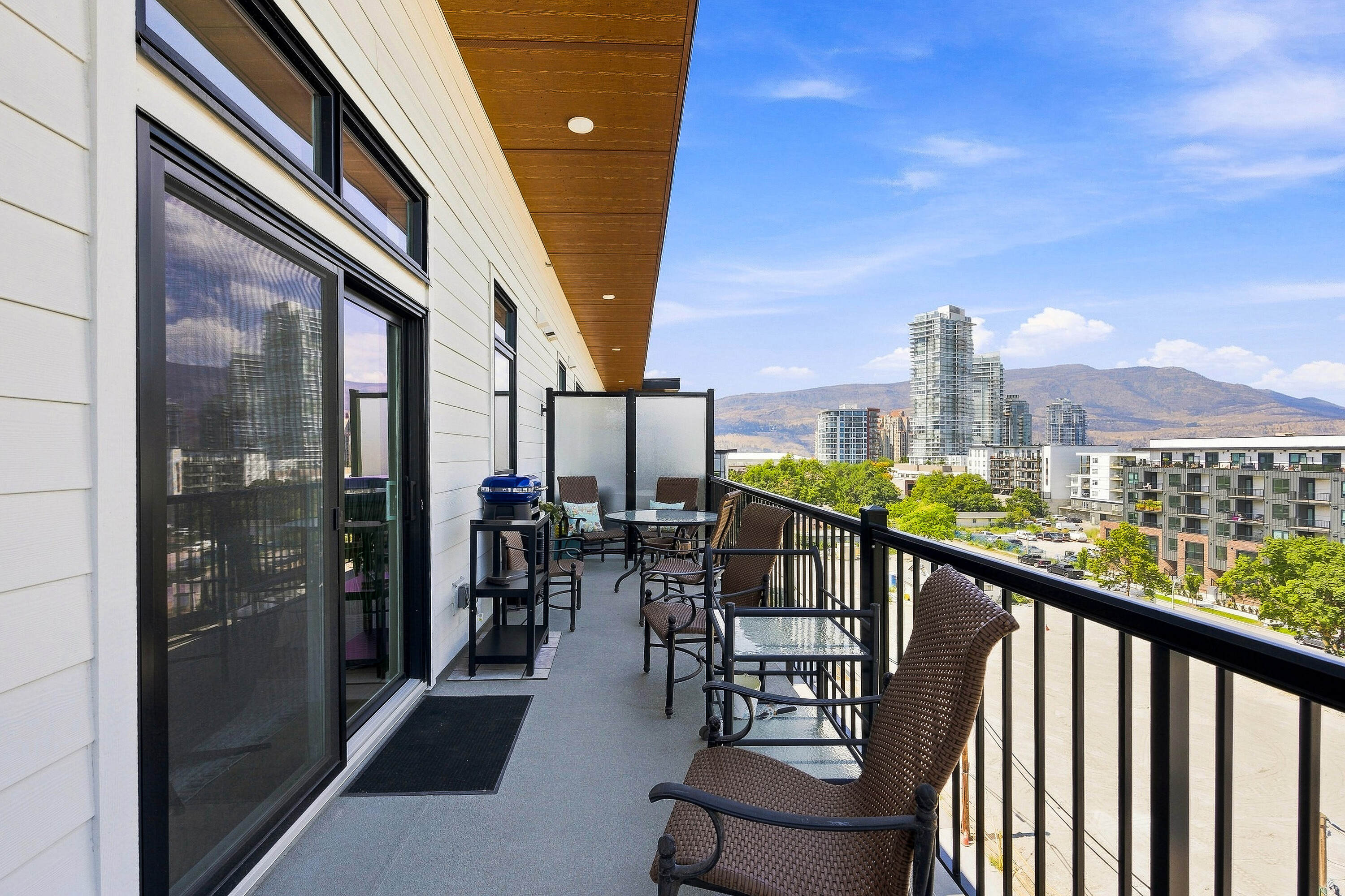  Top Floor Living - 物件實景