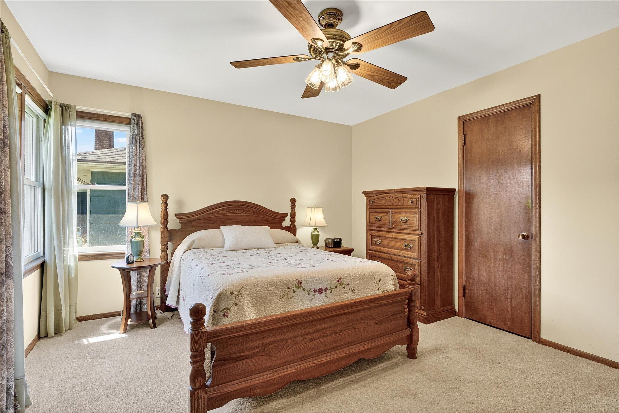 Edina, Minnesota, 55410, United States, 3 Bedrooms Bedrooms, ,1 BathroomBathrooms,Residential,For Sale,1941033