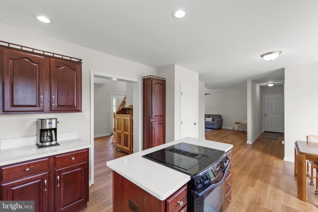 Winchester, Virginia, 22603, United States, 4 Bedrooms Bedrooms, ,3 BathroomsBathrooms,Residential,For Sale,1838915