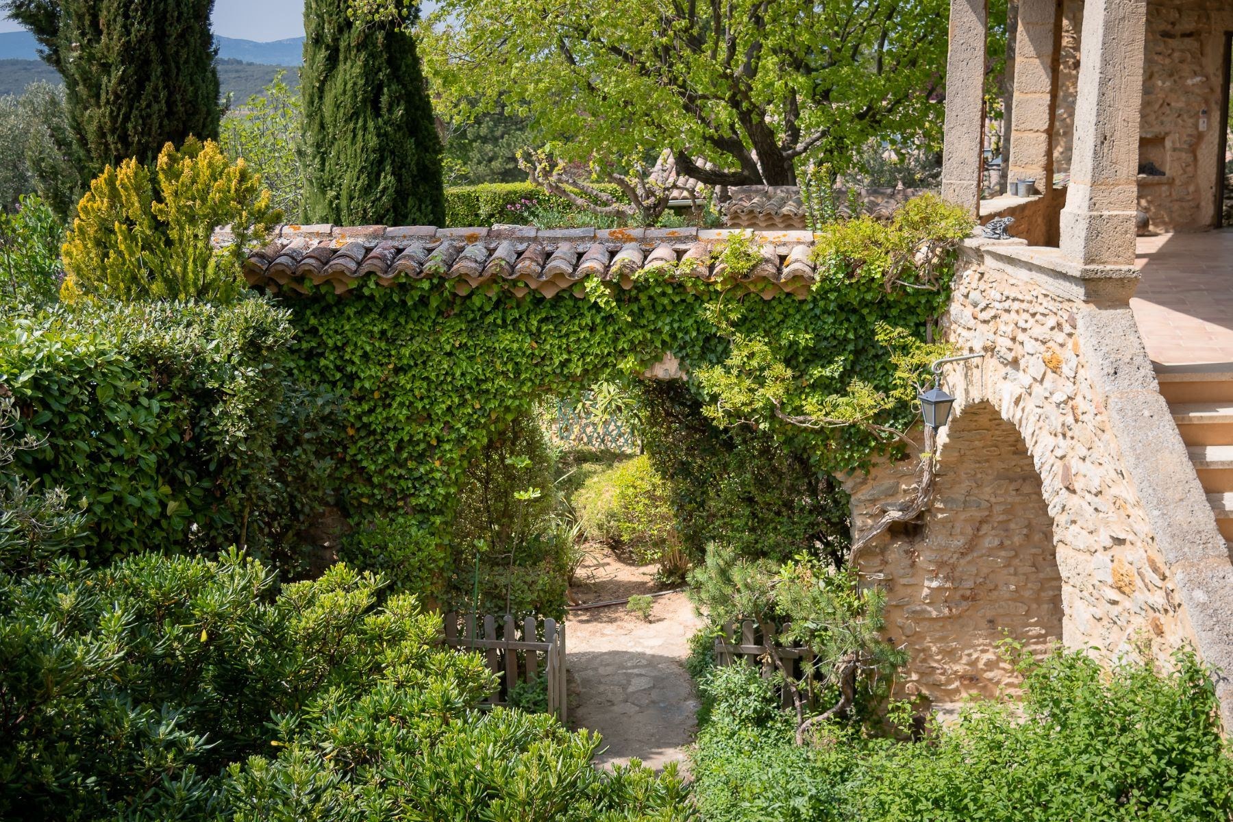  Uzès - Stunning Mas with Exceptional Views, Peaceful Setting - 物件實景