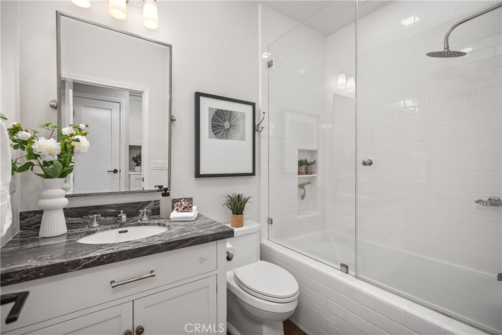 Irvine, California, 92620, United States, 2 Bedrooms Bedrooms, ,2 BathroomsBathrooms,Residential,For Sale,1906932