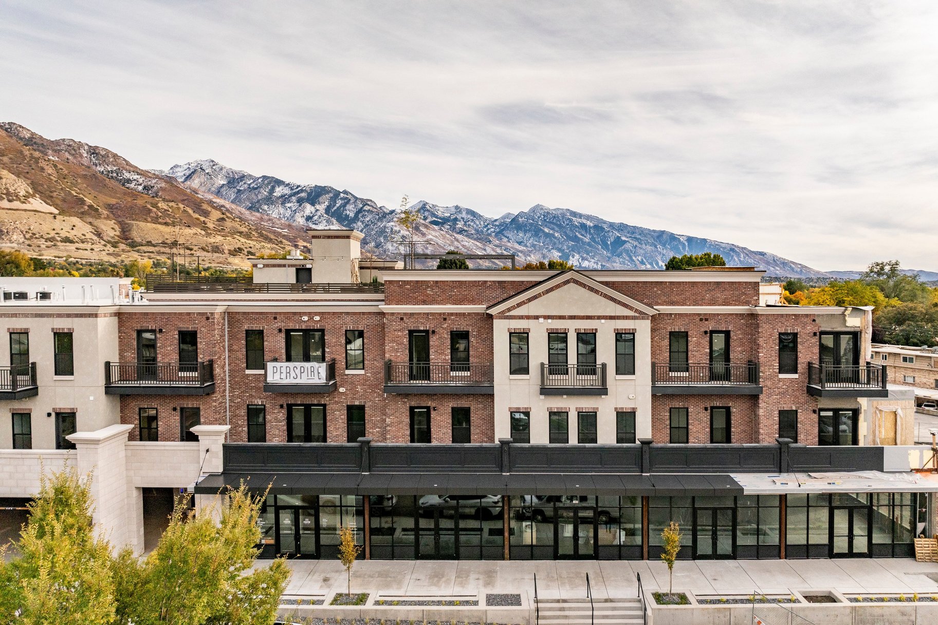  Effortless Luxury Condo Living In The Heart Of Holladay Village - 物件實景