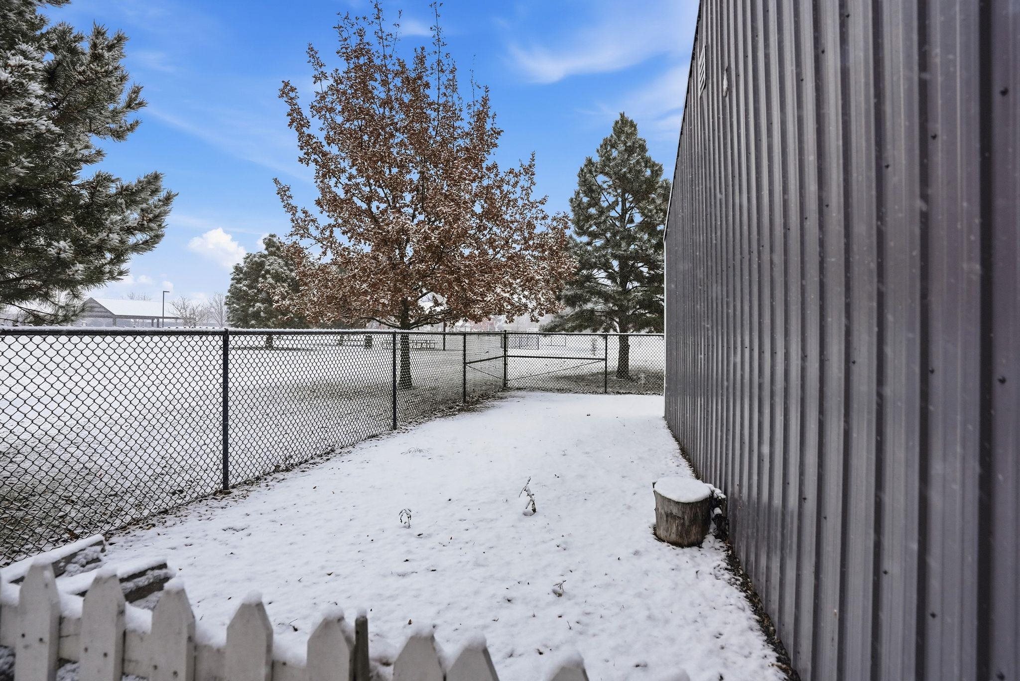 Greenacres, Washington, 99016, United States, 5 Bedrooms Bedrooms, ,2 BathroomsBathrooms,Residential,For Sale,2001748