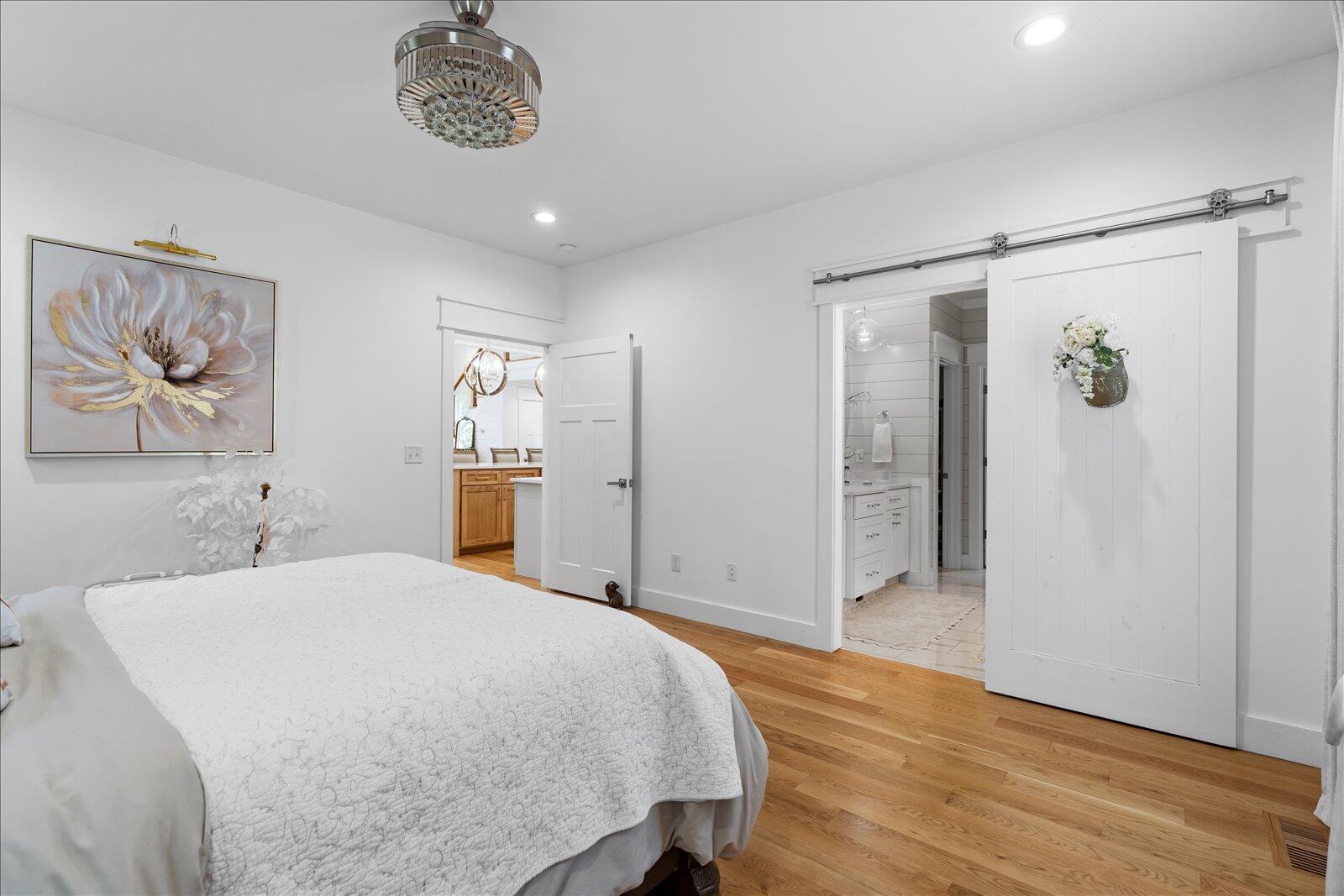 Jasper, Tennessee, 37347, United States, 3 Bedrooms Bedrooms, ,2 BathroomsBathrooms,Residential,For Sale,1976717