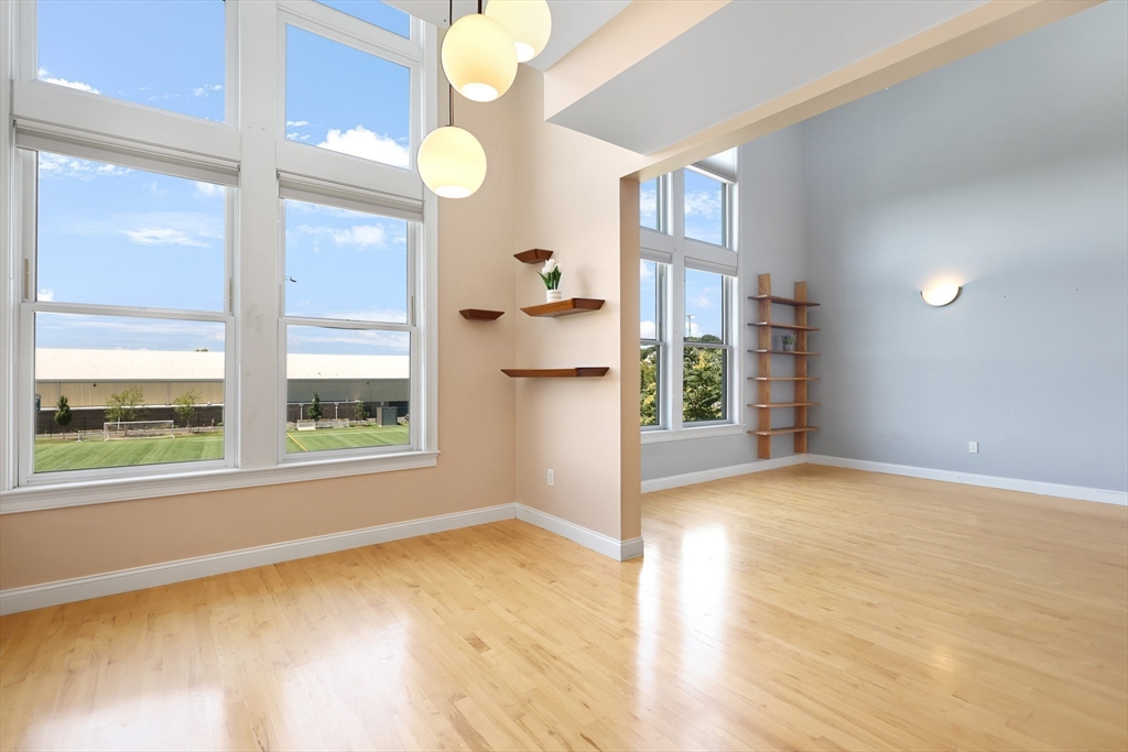 Somerville, Massachusetts, 02143, United States, 1 Bedroom Bedrooms, ,2 BathroomsBathrooms,Residential,For Sale,1899714