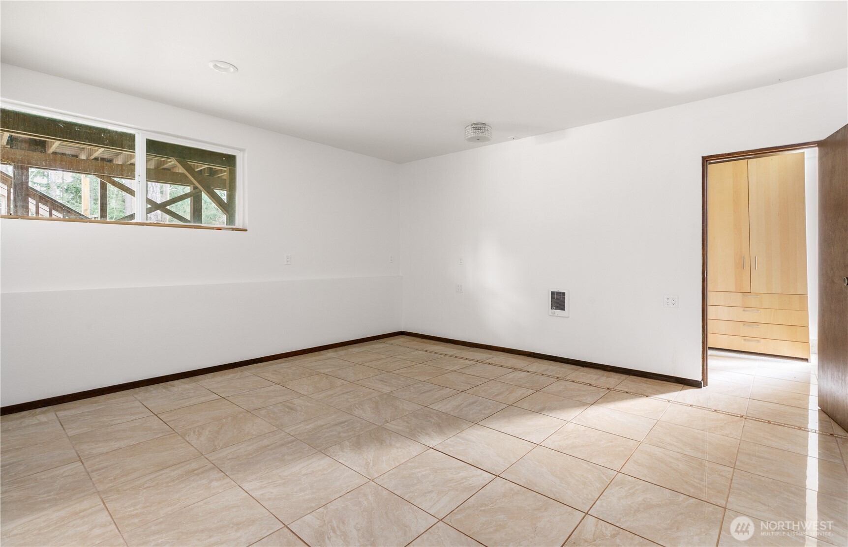 Oak Harbor, Washington, 98277, United States, 3 Bedrooms Bedrooms, ,2 BathroomsBathrooms,Residential,For Sale,1989027