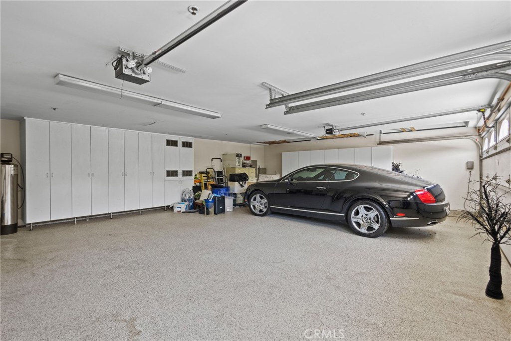 Claremont, California, 91711, United States, 4 Bedrooms Bedrooms, ,6 BathroomsBathrooms,Residential,For Sale,1893668
