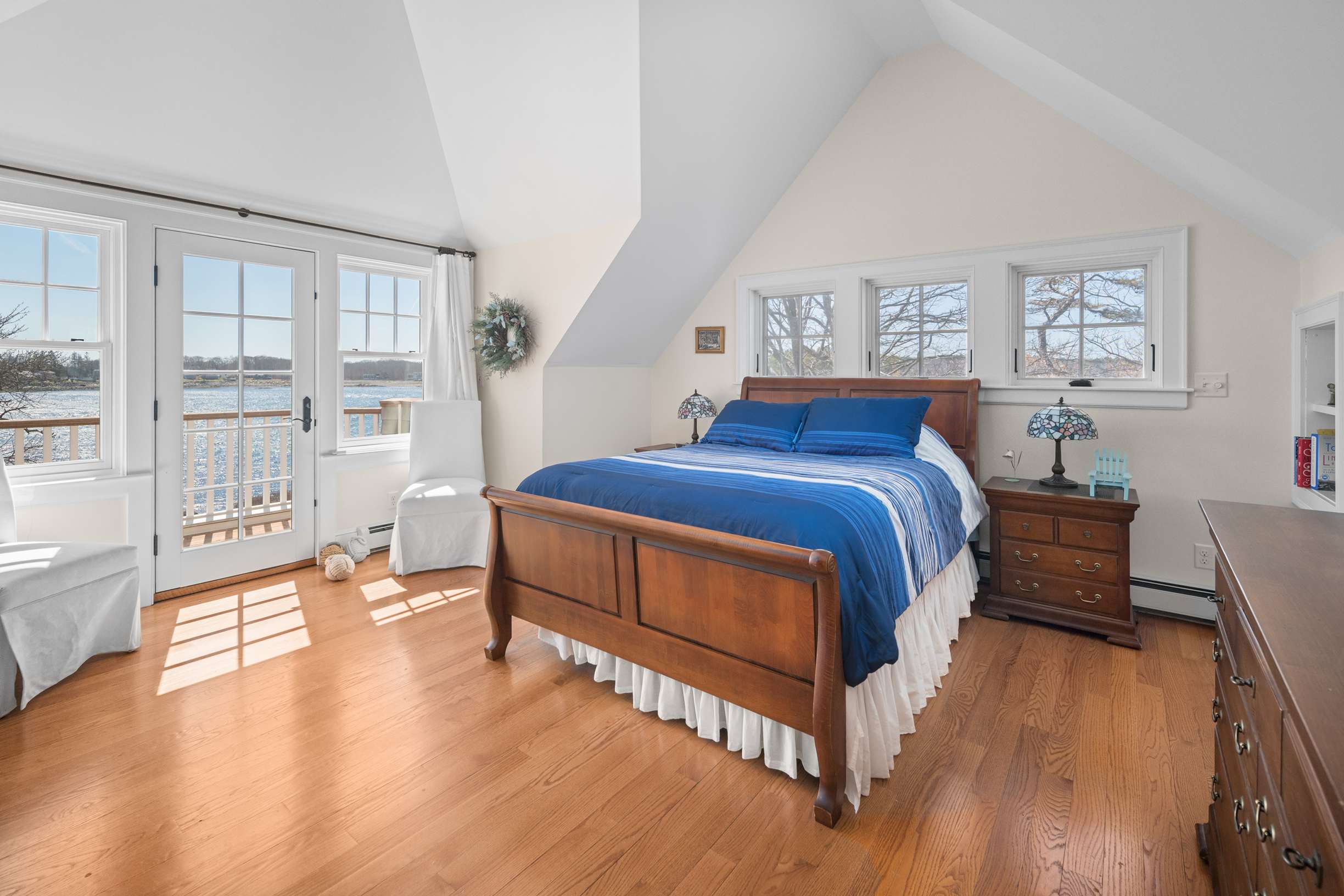  Oceanfront Compound - Main House + Two, 1 Bedroom Cottages in Cape Neddick - 物件實景