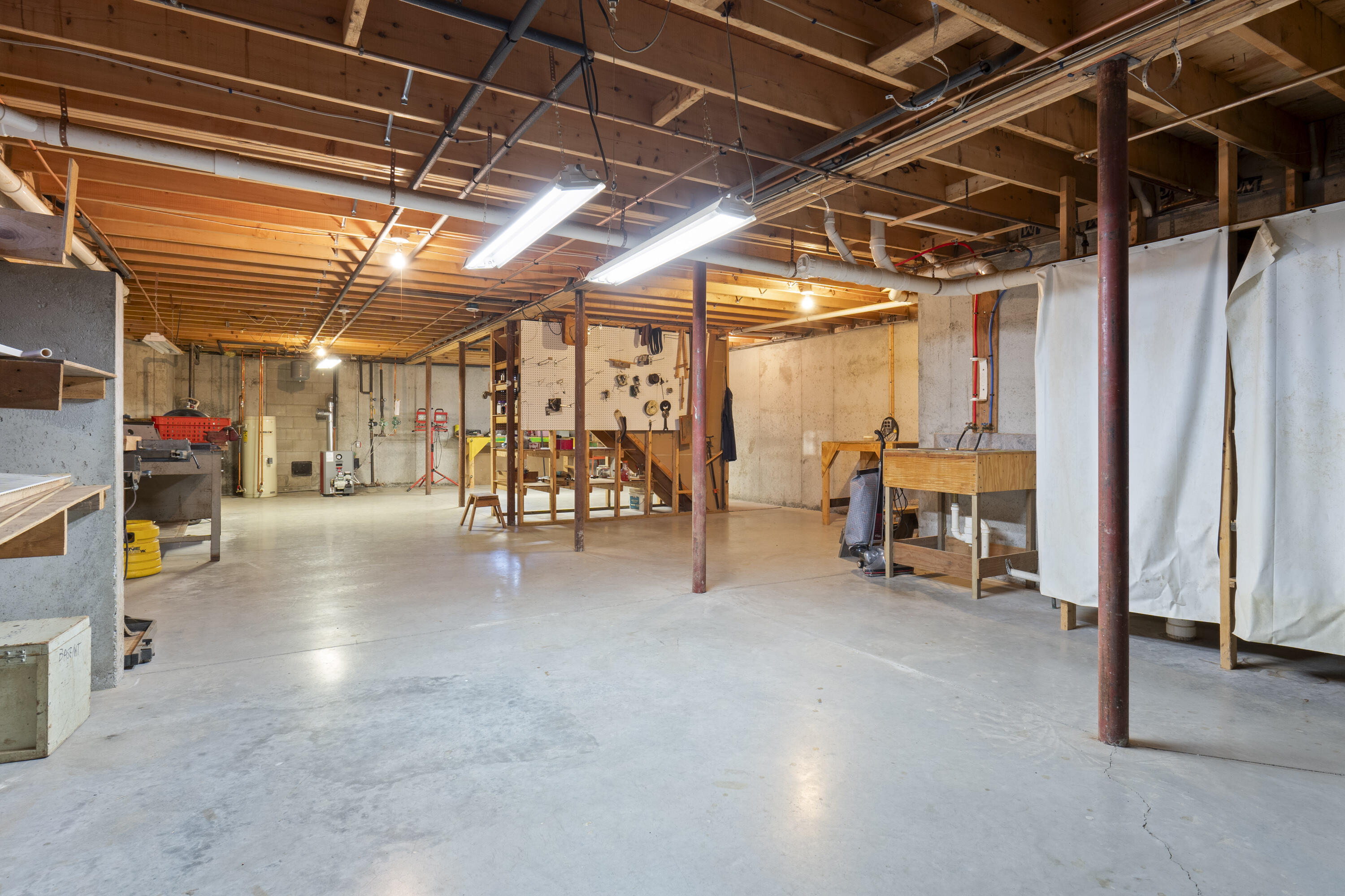 Brunswick, Maine, 04011, United States, 3 Bedrooms Bedrooms, ,3 BathroomsBathrooms,Residential,For Sale,1988184