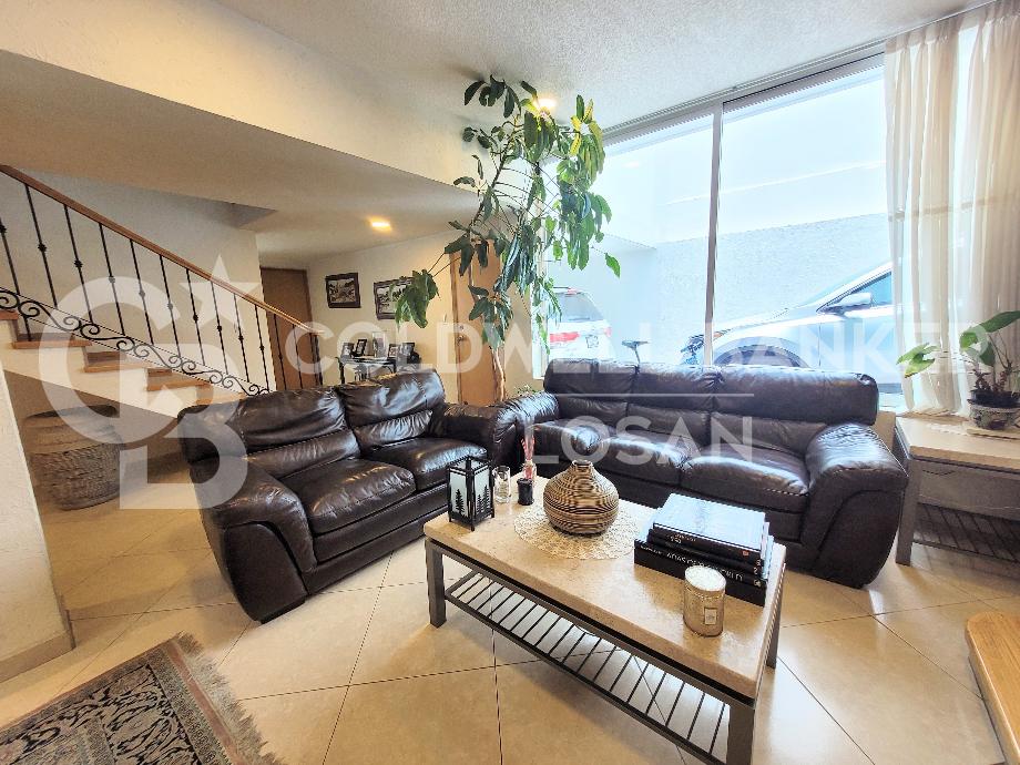 Naucalpan de Juárez, Estado de méxico, 53100, Mexico, 4 Bedrooms Bedrooms, ,4 BathroomsBathrooms,Residential,For Sale,1917894