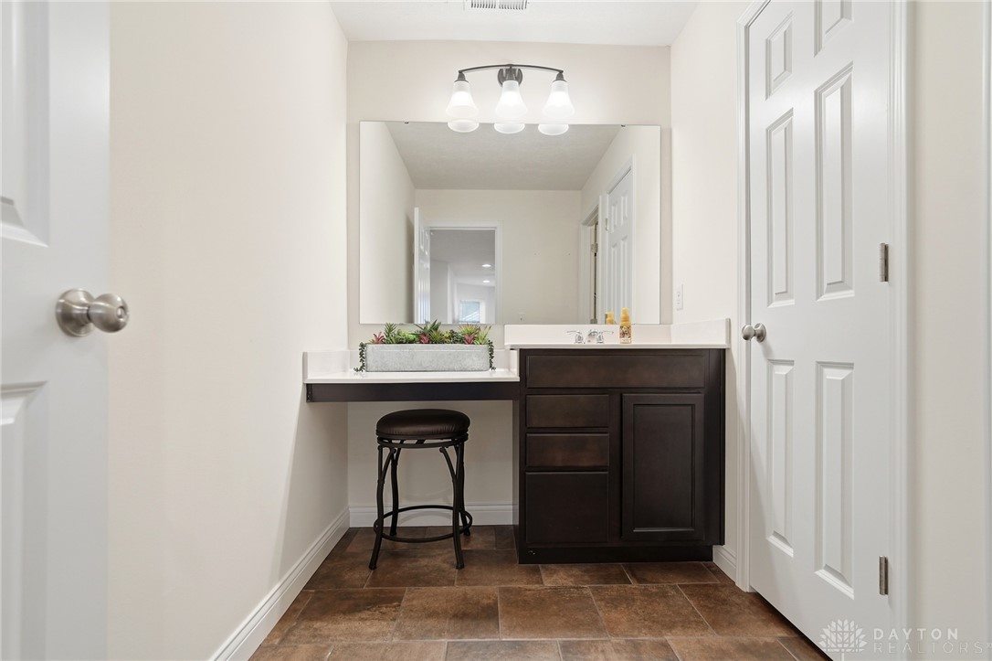 Beavercreek Twp, Ohio, 45385, United States, 3 Bedrooms Bedrooms, ,4 BathroomsBathrooms,Residential,For Sale,1991146