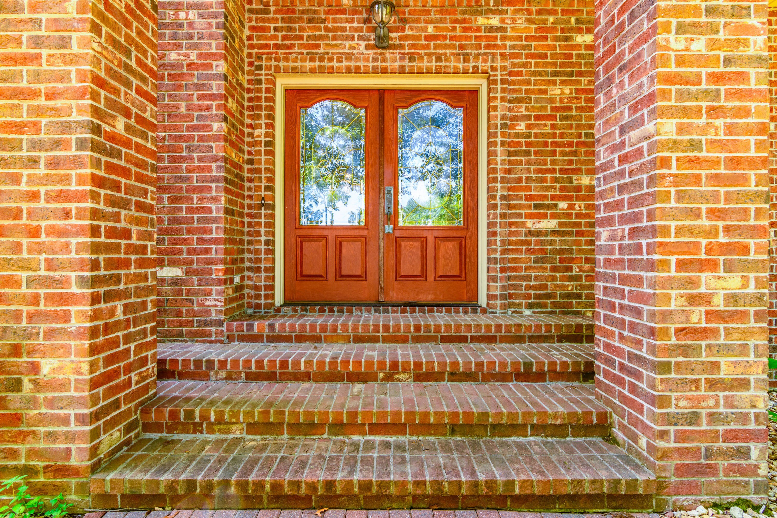 Walnut Shade, Missouri, 65771, United States, 6 Bedrooms Bedrooms, ,5 BathroomsBathrooms,Residential,For Sale,1975828