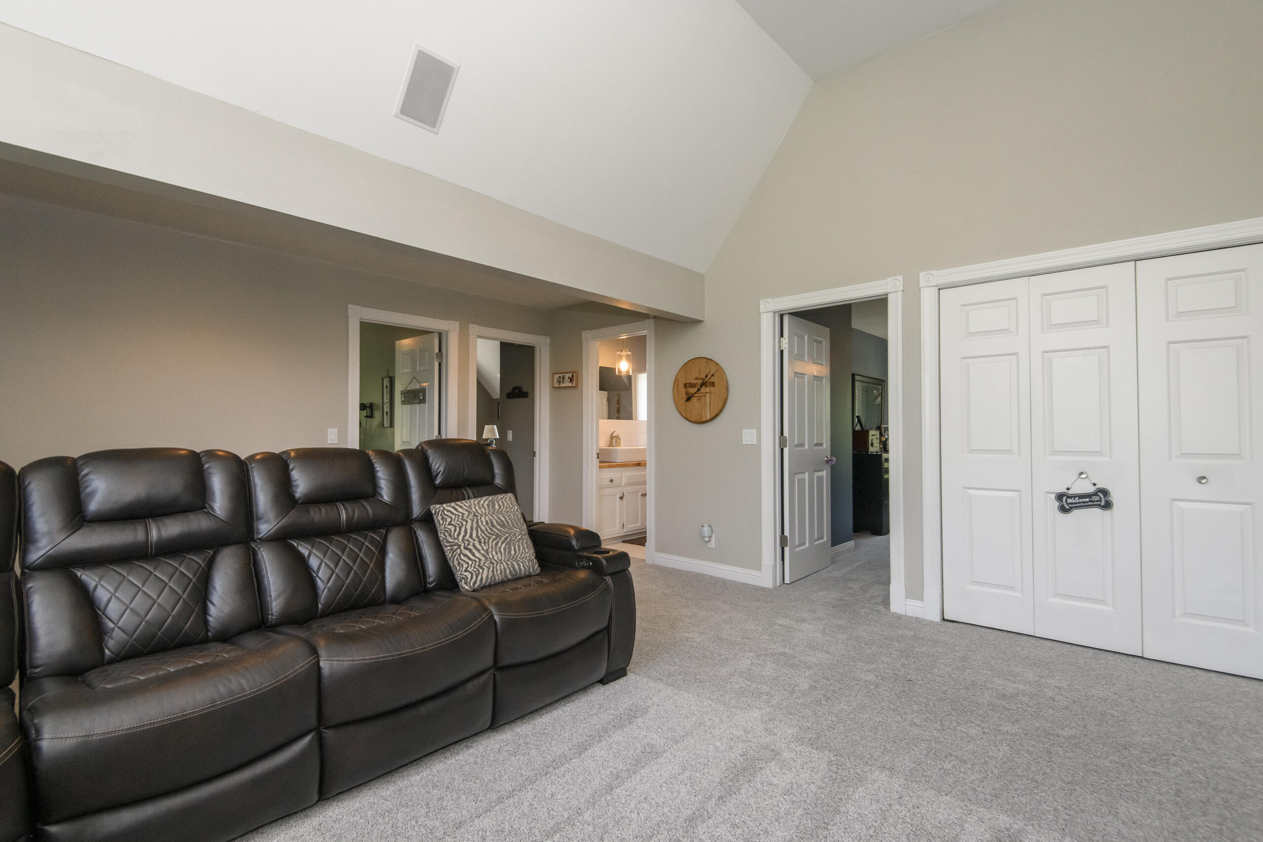 Wind Point, Wisconsin, 53402, United States, 4 Bedrooms Bedrooms, ,3 BathroomsBathrooms,Residential,For Sale,2048507