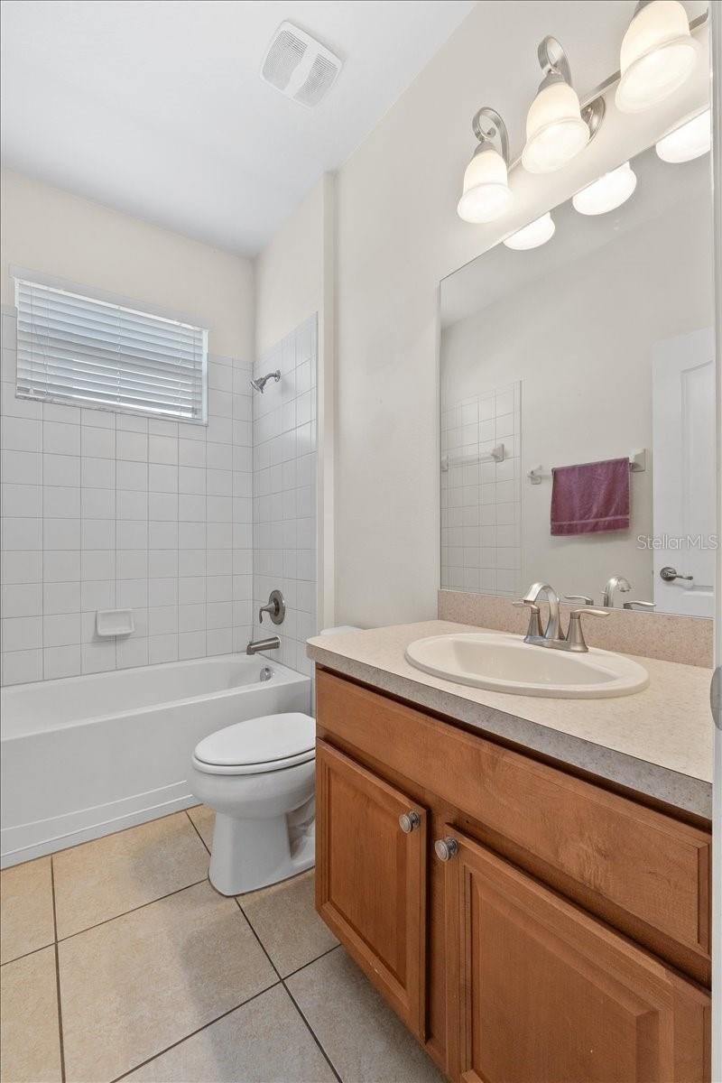 DAVENPORT, Florida, 33837, United States, 5 Bedrooms Bedrooms, ,3 BathroomsBathrooms,Residential,For Sale,1983680