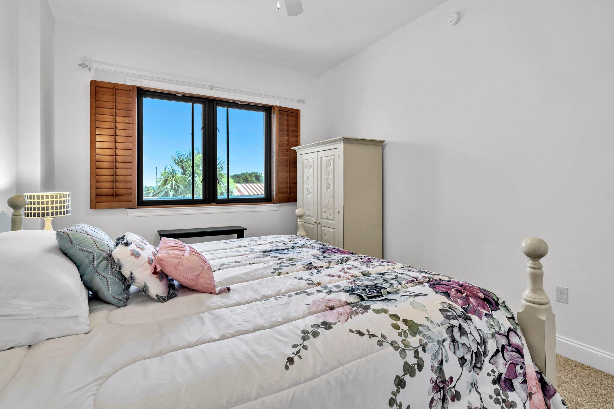 Destin, Florida, 32541, United States, 3 Bedrooms Bedrooms, ,3 BathroomsBathrooms,Residential,For Sale,1829473