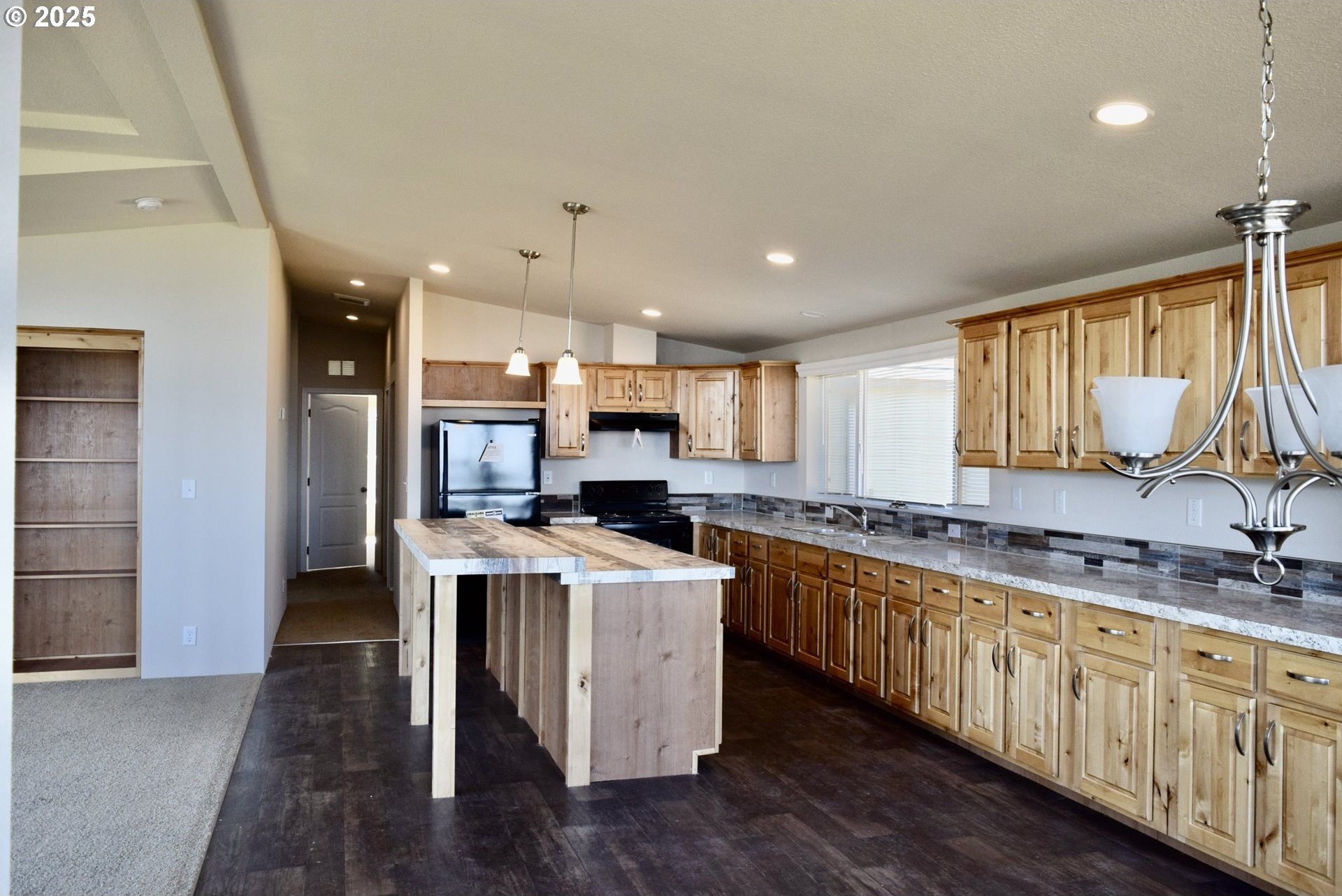 Gold Beach, Oregon, 97444, United States, 3 Bedrooms Bedrooms, ,2 BathroomsBathrooms,Residential,For Sale,1983630