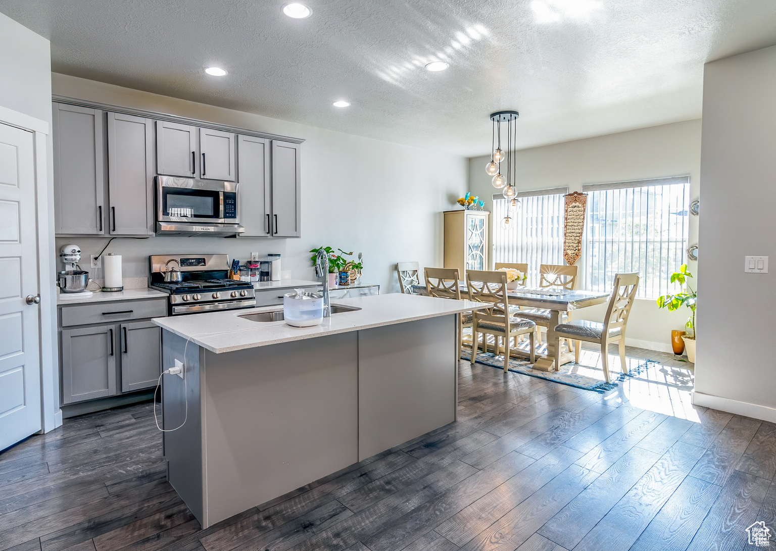 Magna, Utah, 84044, United States, 3 Bedrooms Bedrooms, ,3 BathroomsBathrooms,Residential,For Sale,1917882