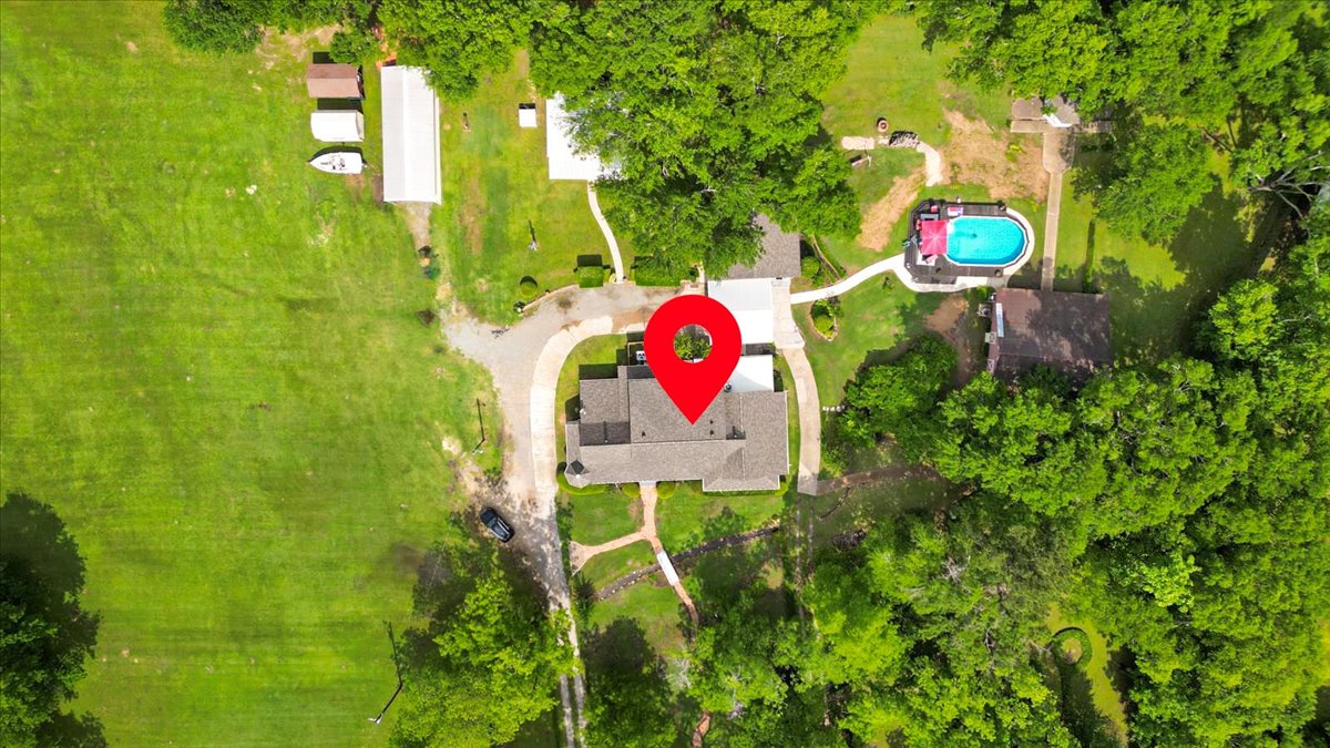 Carthage, Texas, 75633, United States, 5 Bedrooms Bedrooms, ,4 BathroomsBathrooms,Residential,For Sale,1804016