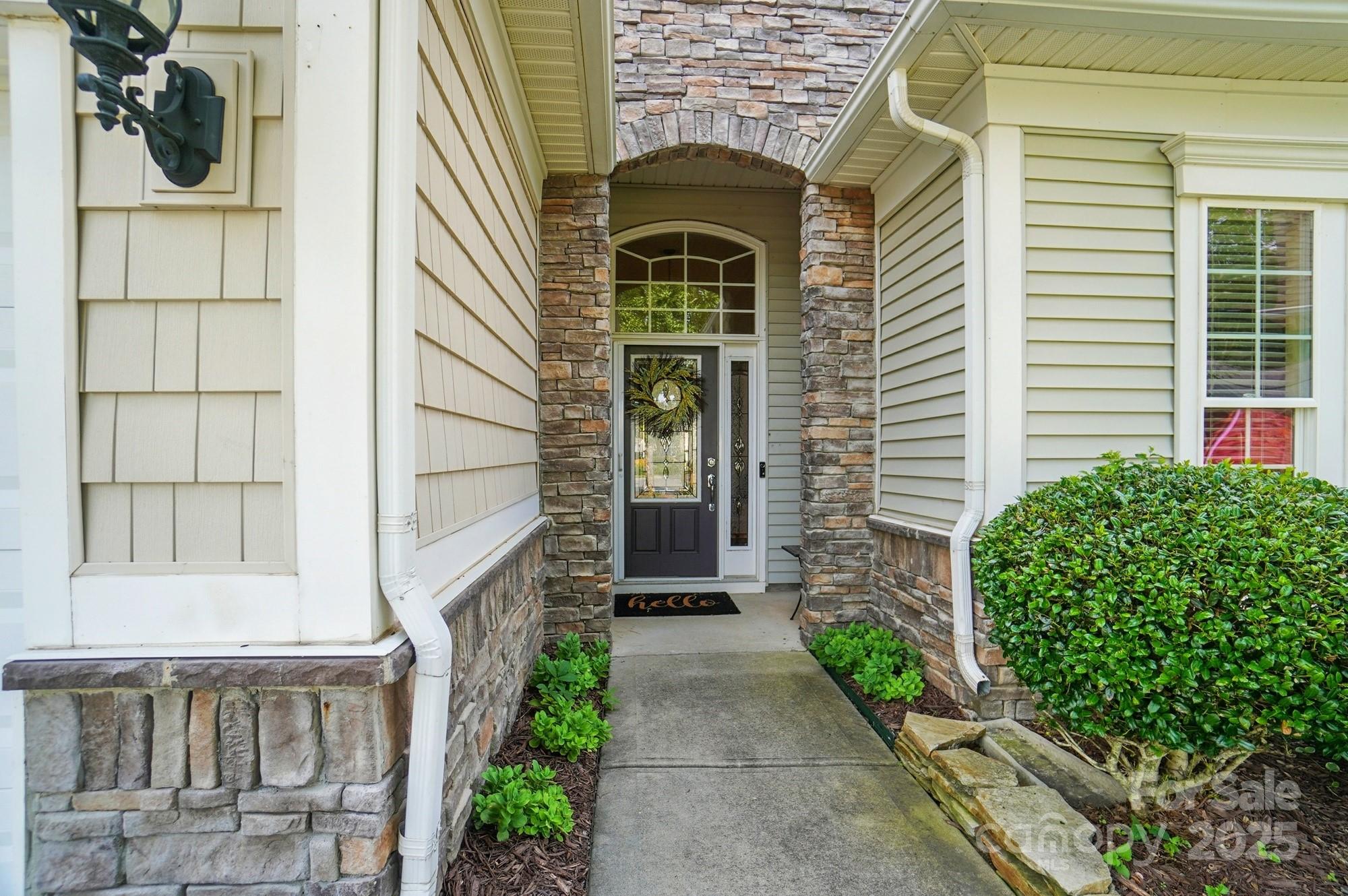 Fort Mill, South Carolina, 29707, United States, 2 Bedrooms Bedrooms, ,2 BathroomsBathrooms,Residential,For Sale,1849985