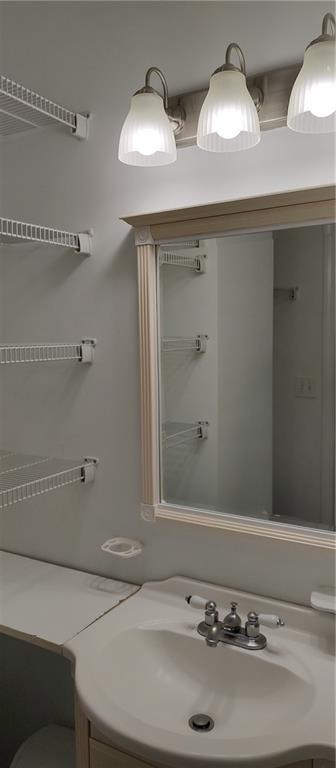 Providence, Rhode Island, 02908, United States, 3 Bedrooms Bedrooms, ,2 BathroomsBathrooms,Residential,For Sale,2005166