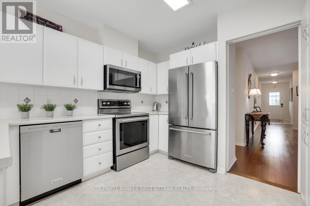 Ottawa, Ontario, K2S 1Z6, CA, 3 Bedrooms Bedrooms, ,3 BathroomsBathrooms,Residential,For Sale,1906768