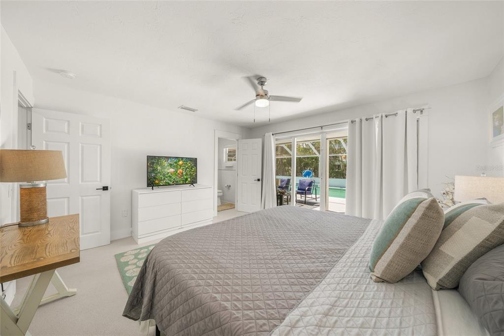 Holmes Beach, Florida, 34217, United States, 3 Bedrooms Bedrooms, ,3 BathroomsBathrooms,Residential,For Sale,1902788