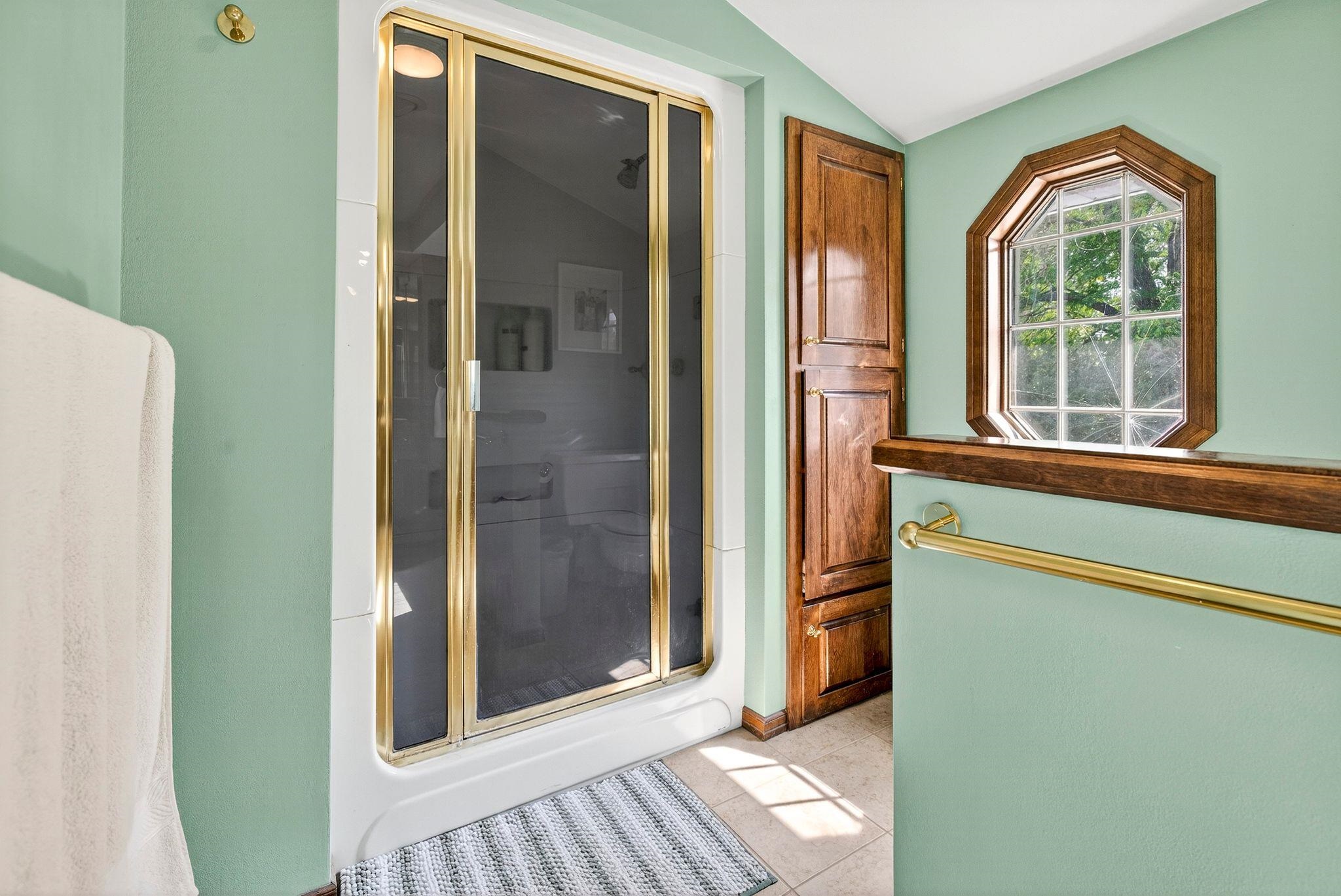 Hortonville, Wisconsin, 54944-9435, United States, 5 Bedrooms Bedrooms, ,4 BathroomsBathrooms,Residential,For Sale,1977478