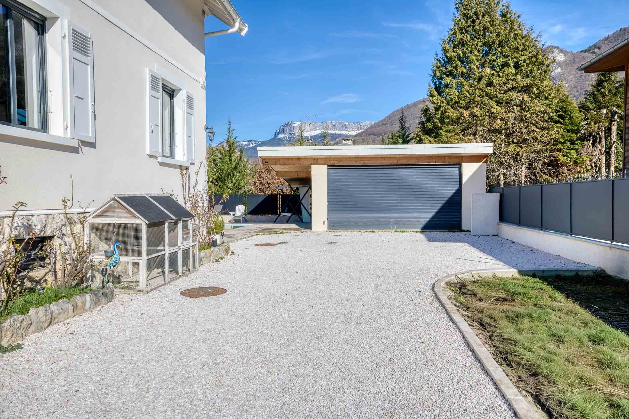  Character Home, Exceptional Location - 物件實景