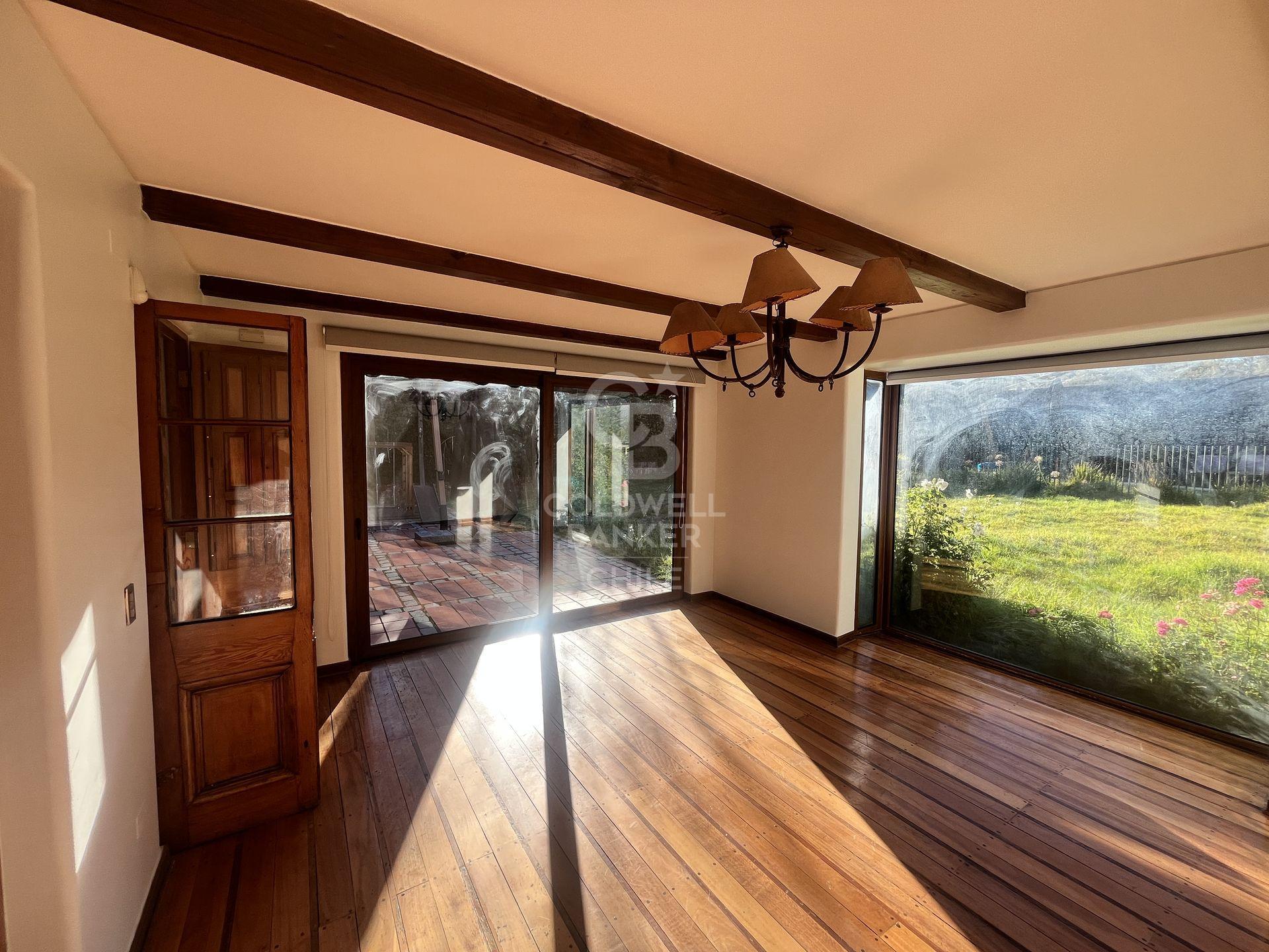 Lo Barnechea, Chile, 6 Bedrooms Bedrooms, ,6 BathroomsBathrooms,Residential,For Sale,1838824