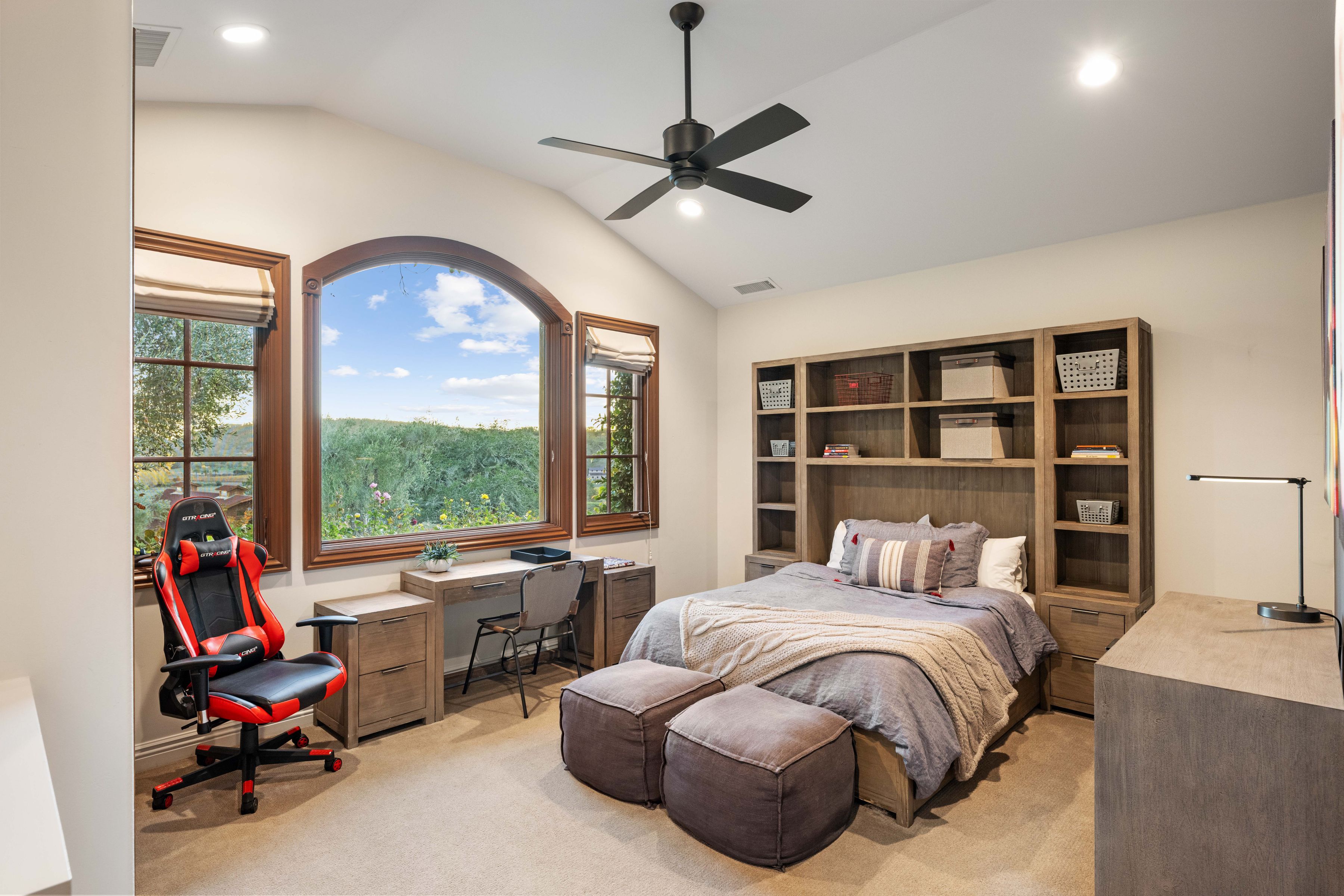 4575 Lovall Valley Loop Road - 物件實景