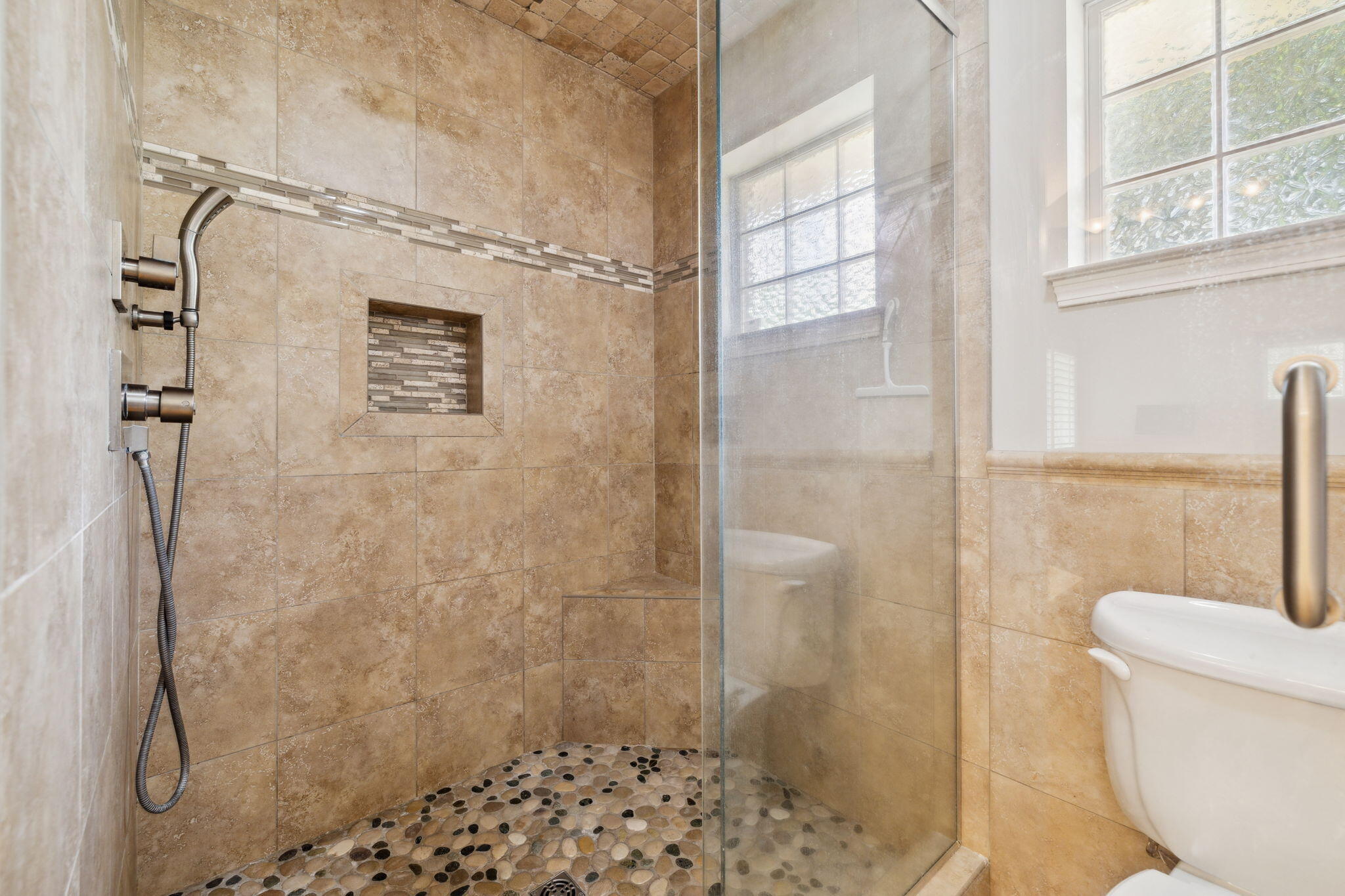 Niceville, Florida, 32578, United States, 4 Bedrooms Bedrooms, ,4 BathroomsBathrooms,Residential,For Sale,1836743