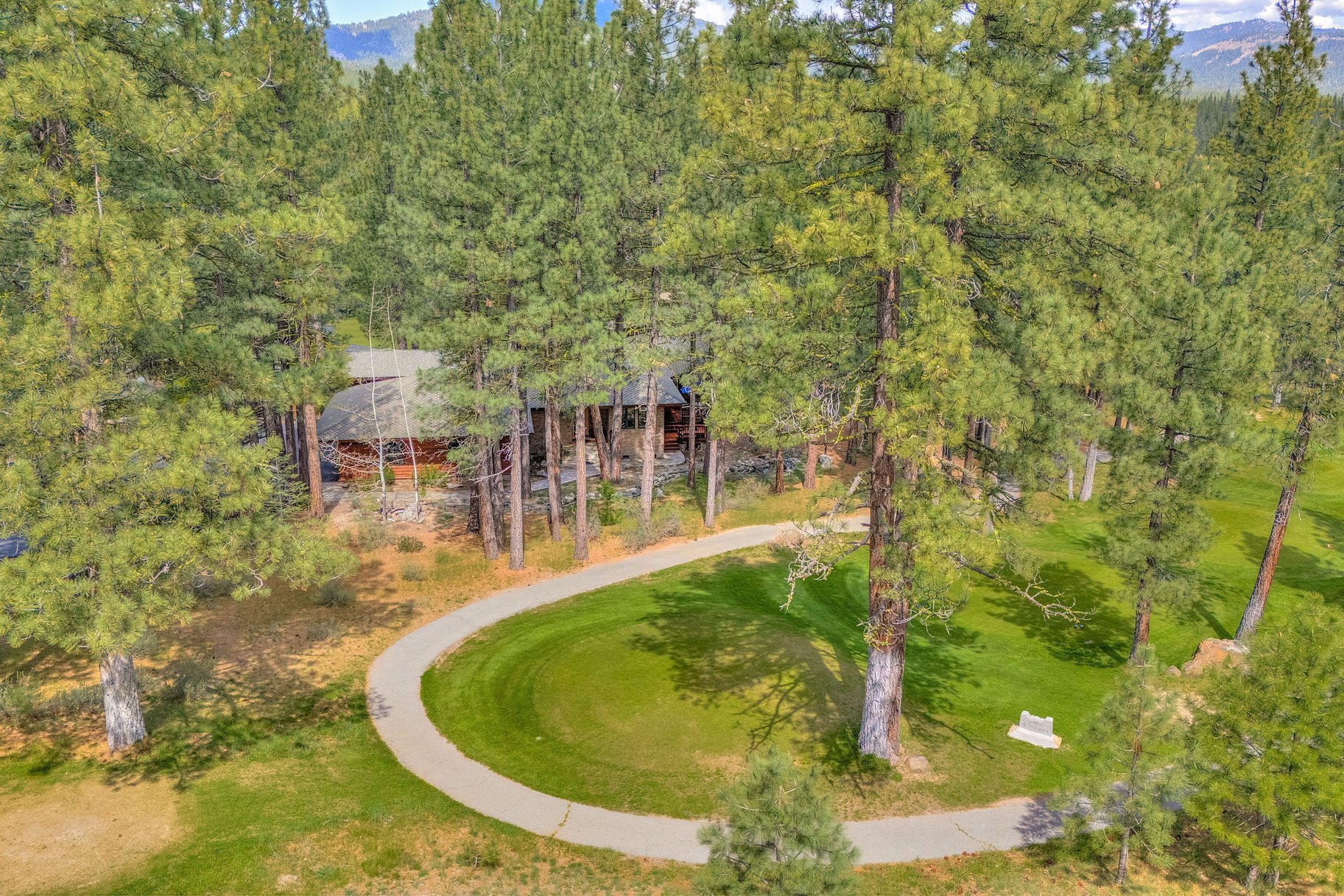  where  frank lloyd wright design meets mountain luxury - 物件實景