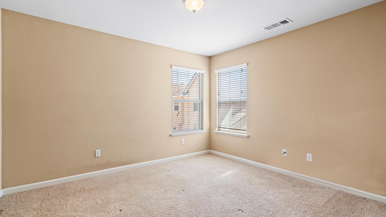 Sacramento, California, 95835, United States, 3 Bedrooms Bedrooms, ,3 BathroomsBathrooms,Residential,For Sale,1898303