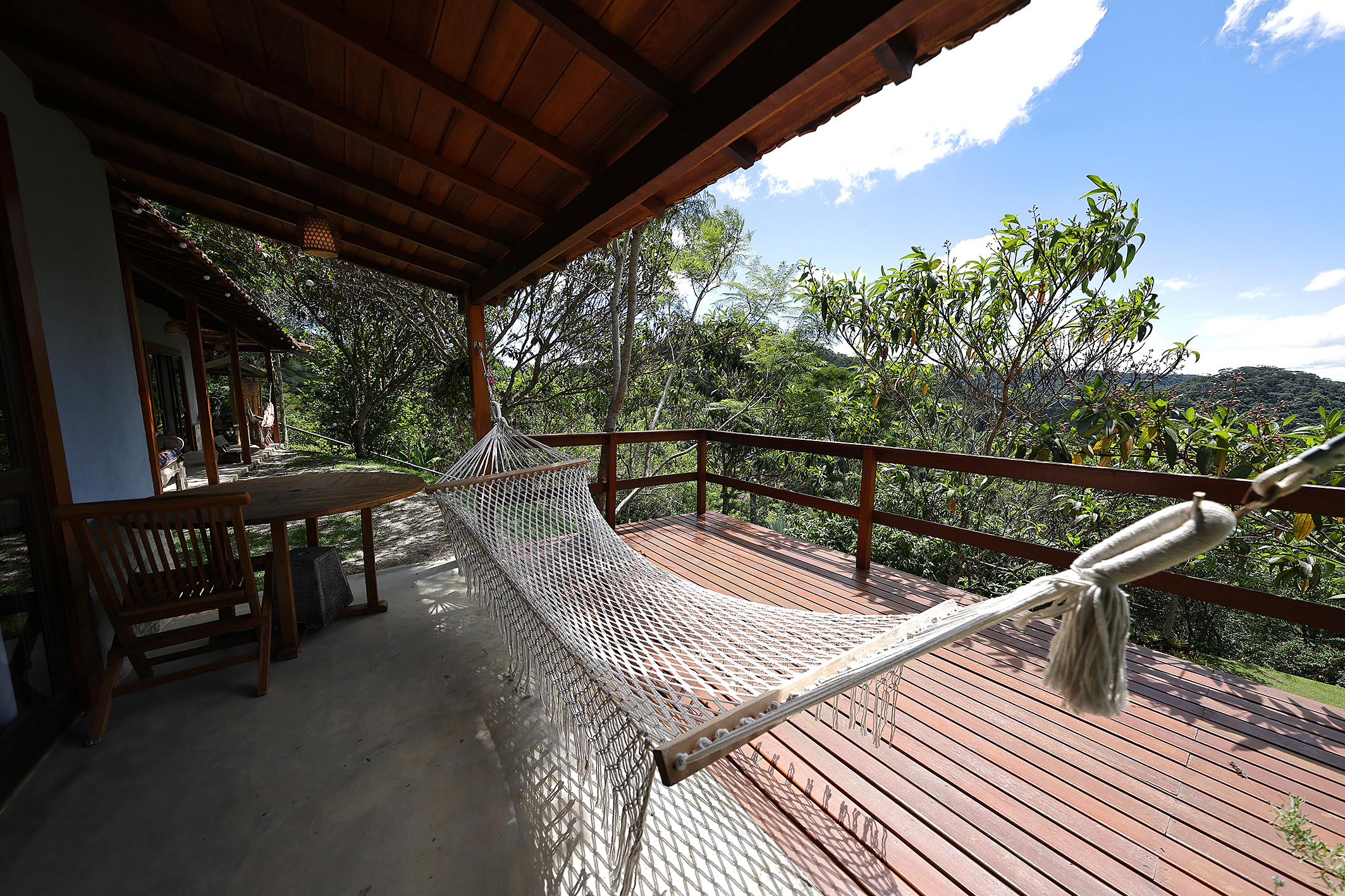  Private retreat surrounded by nature with two residences and mountain views - 物件實景