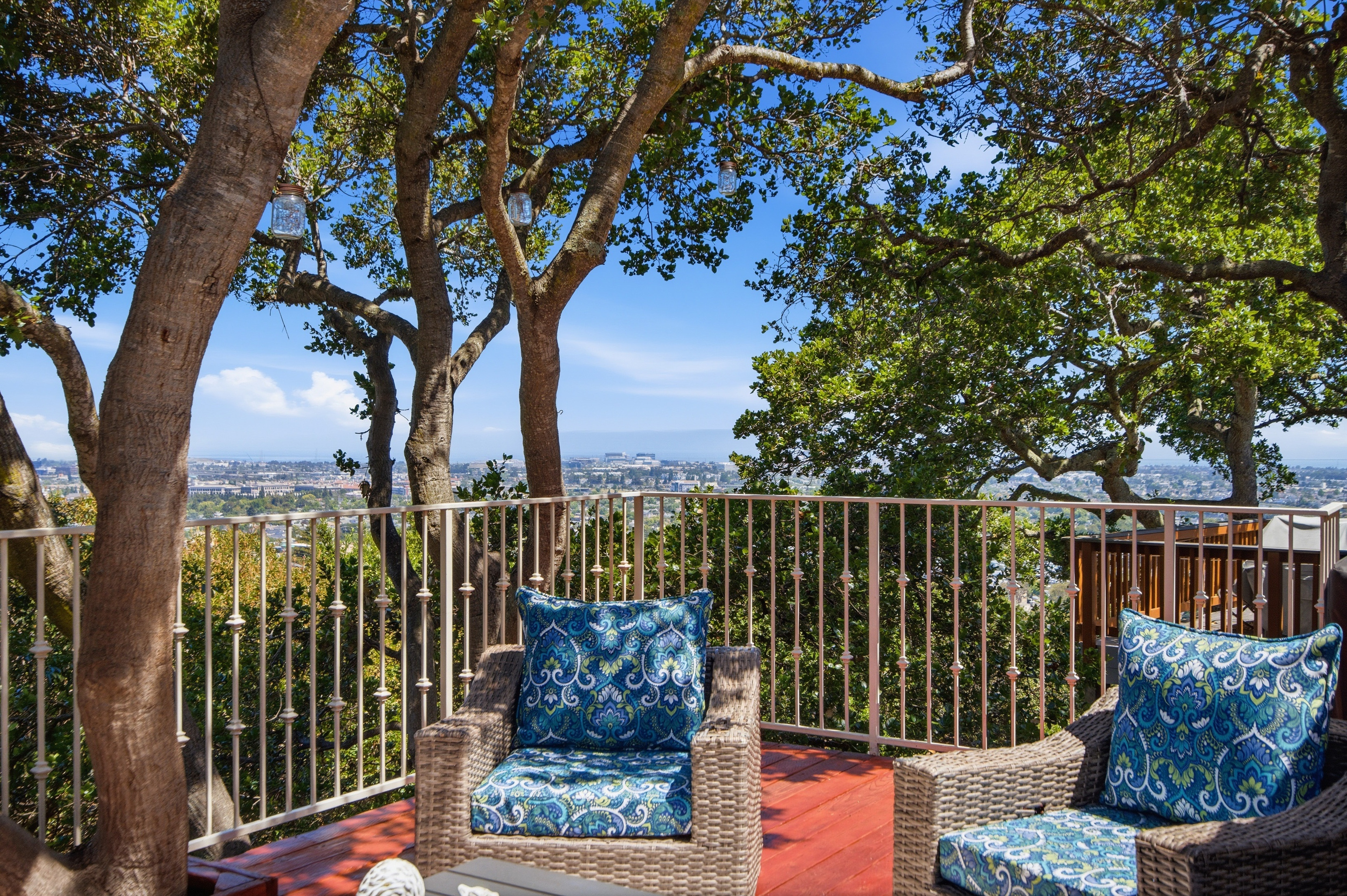  Prime Belmont Hills Home with Bay Views - 物件實景