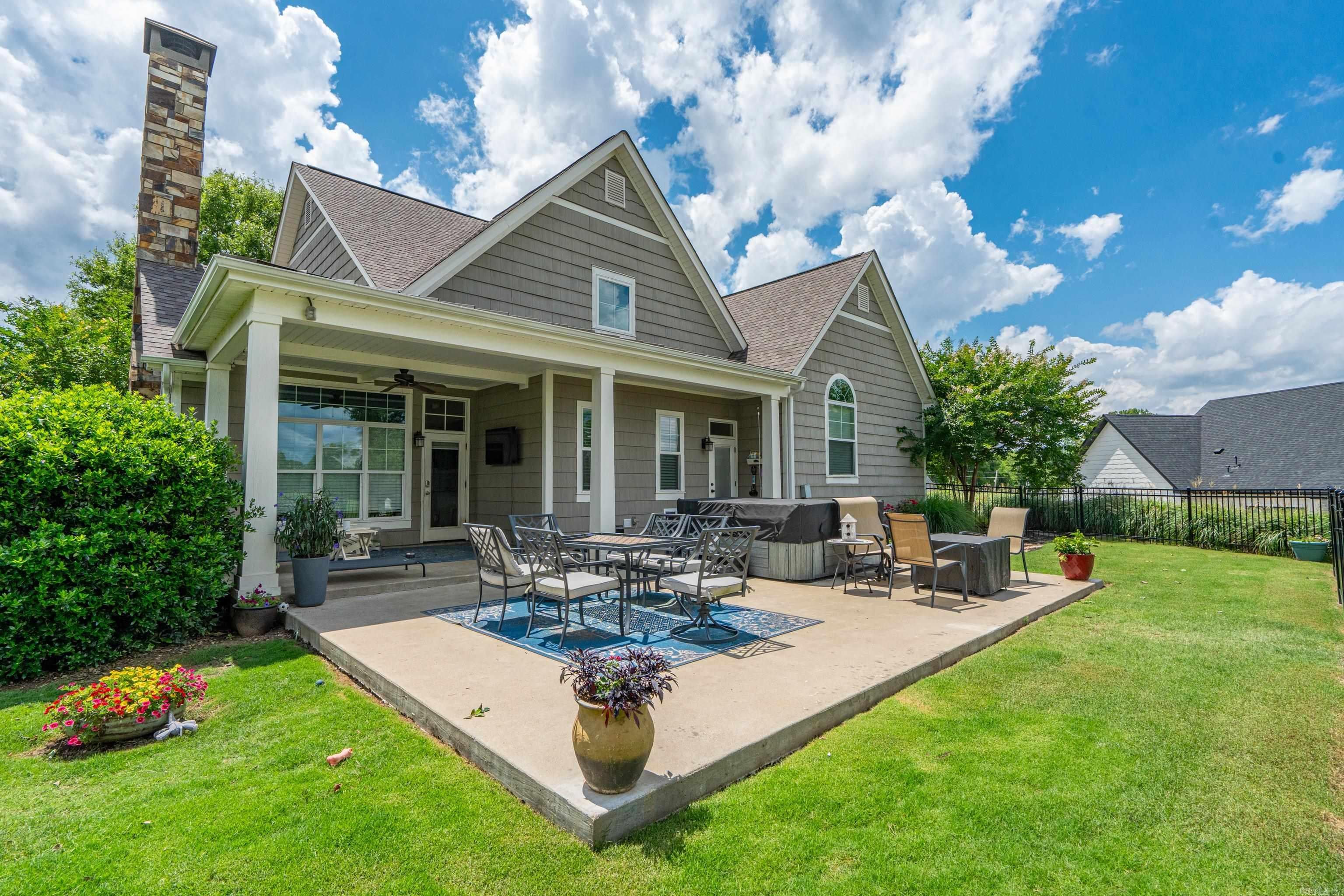 Hot Springs, Arkansas, 71913, United States, 4 Bedrooms Bedrooms, ,4 BathroomsBathrooms,Residential,For Sale,2019314