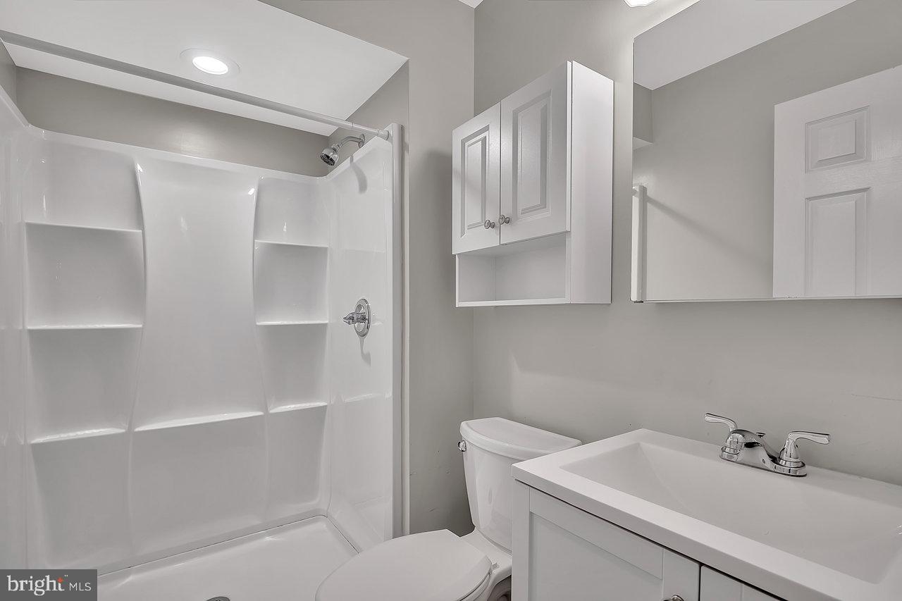 Monmouth Junction, New Jersey, 08852, United States, 2 Bedrooms Bedrooms, ,3 BathroomsBathrooms,Residential,For Sale,1955915