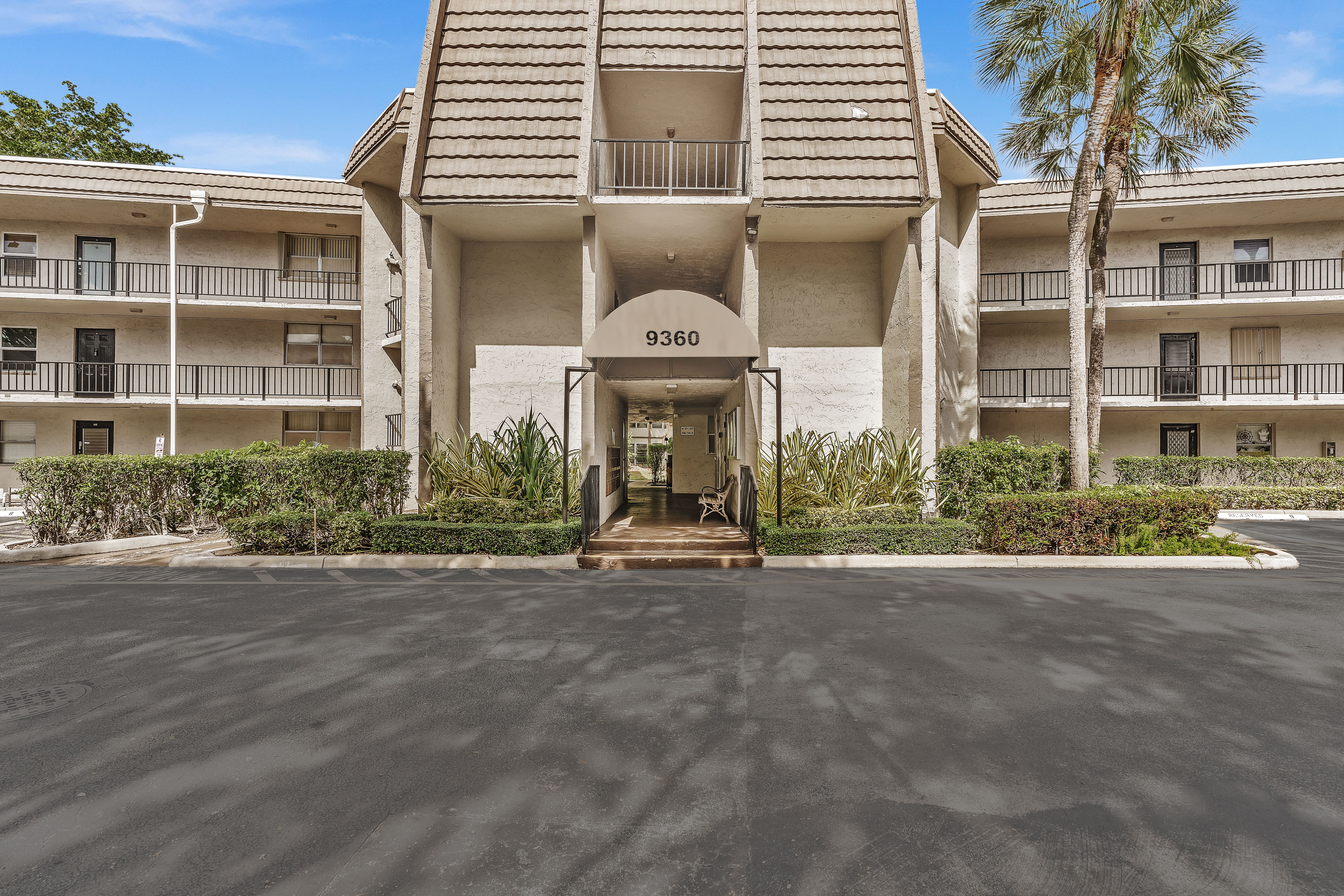  9360 Lime Bay Blvd, Tamarac, FL, 33321 - 物件實景
