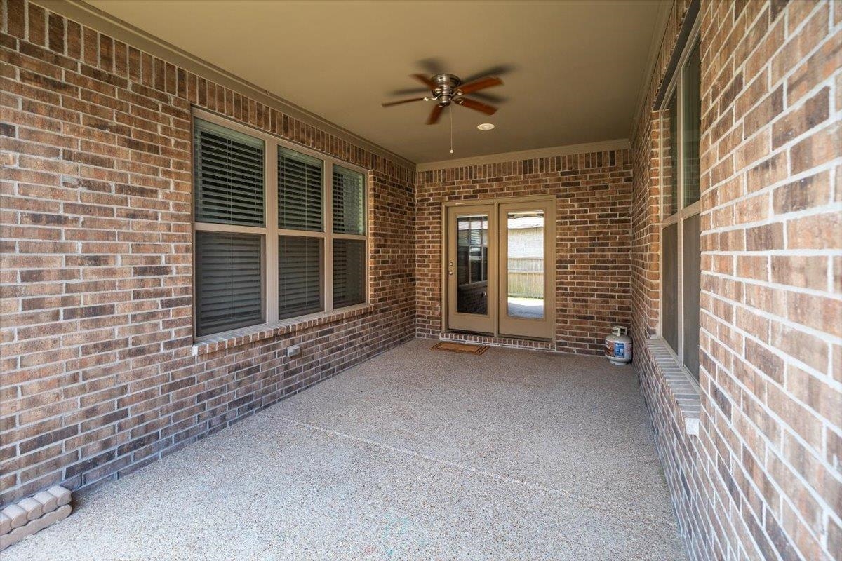 Collierville, Tennessee, 38017, United States, 4 Bedrooms Bedrooms, ,3 BathroomsBathrooms,Residential,For Sale,1907288