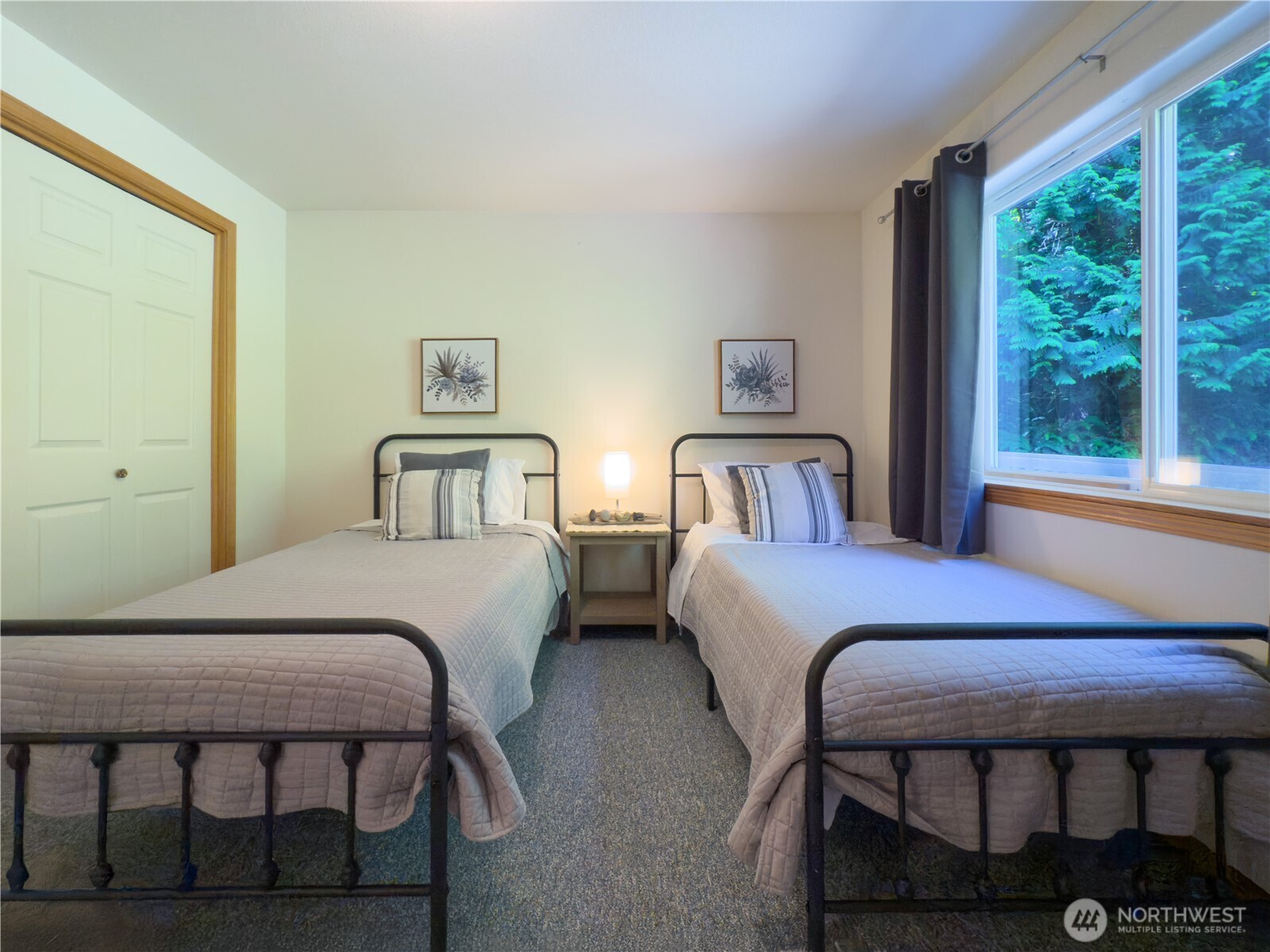 Hat Island, Washington, 98206, United States, 4 Bedrooms Bedrooms, ,2 BathroomsBathrooms,Residential,For Sale,1978388