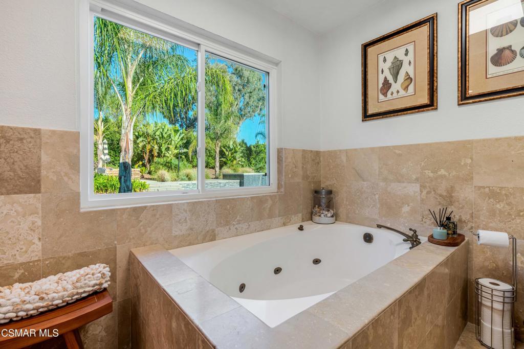 Simi Valley, California, 93065, United States, 4 Bedrooms Bedrooms, ,3 BathroomsBathrooms,Residential,For Sale,1941283