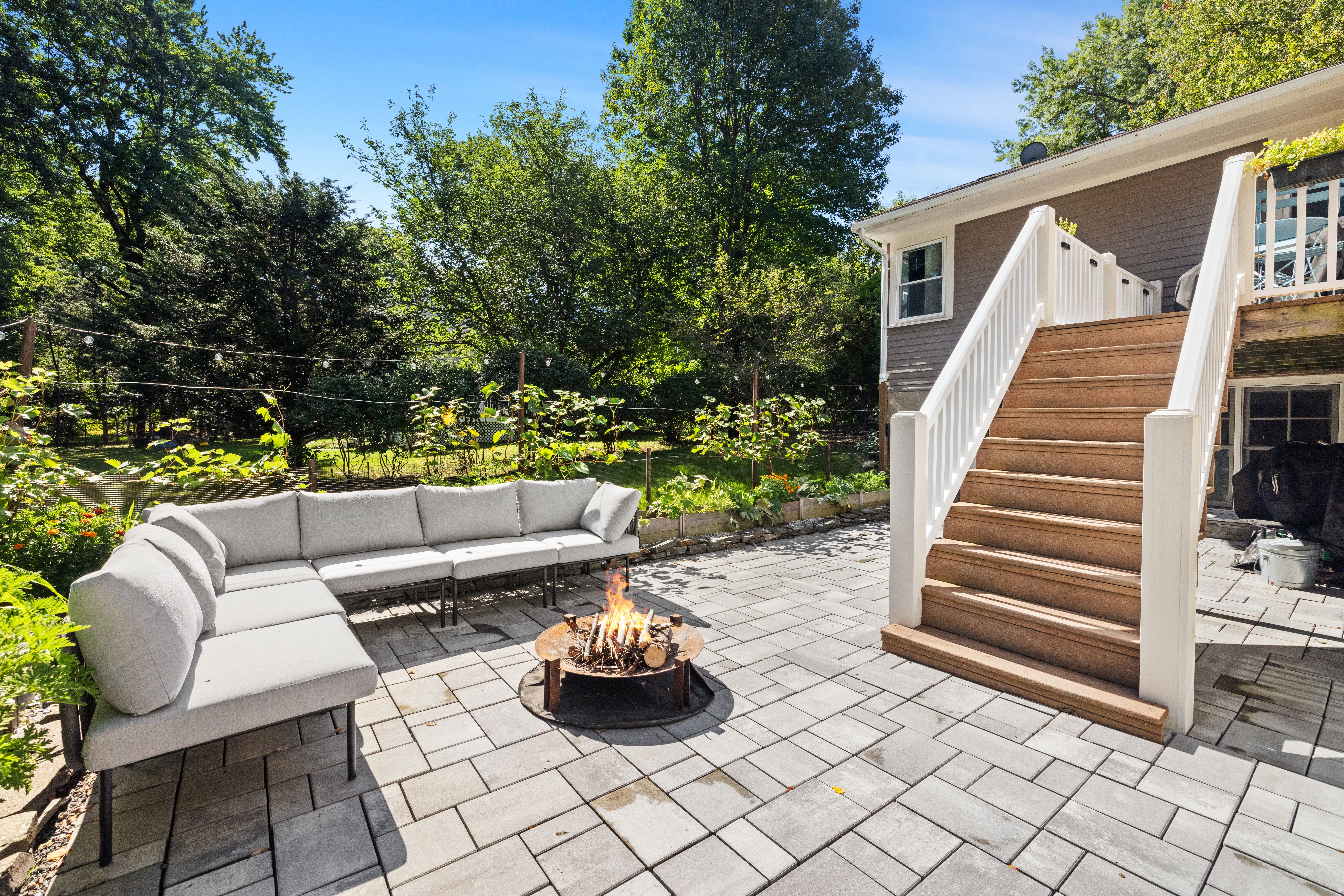  38 Hunnewell Street, Needham, MA, 02494 - 物件實景
