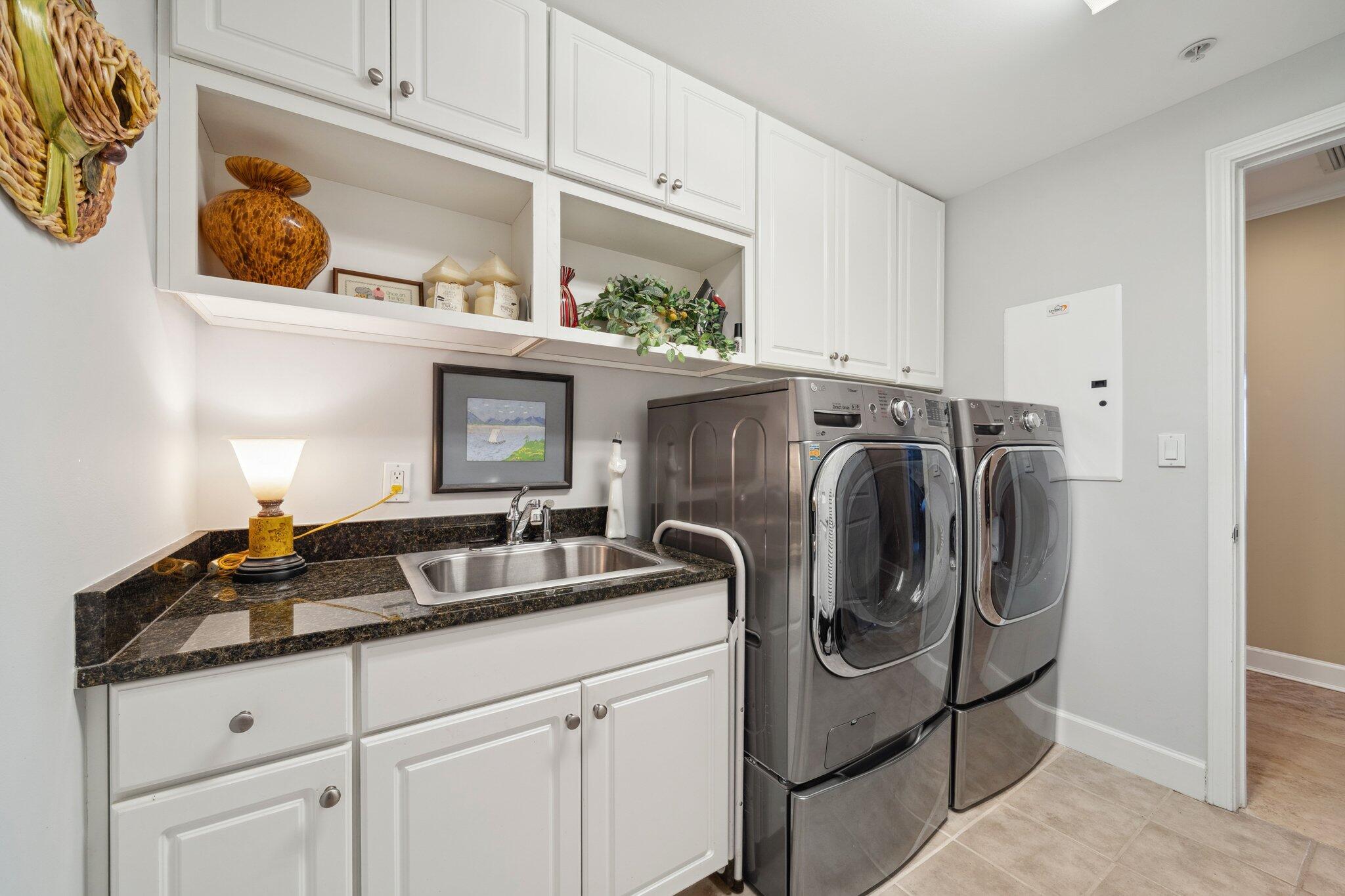 Destin, Florida, 32541, United States, 3 Bedrooms Bedrooms, ,4 BathroomsBathrooms,Residential,For Sale,1837400