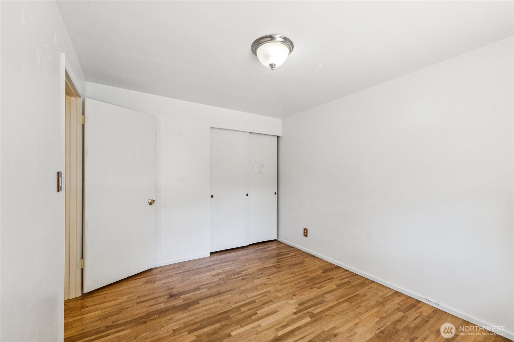Lynnwood, Washington, 98037, United States, 4 Bedrooms Bedrooms, ,2 BathroomsBathrooms,Residential,For Sale,1904823