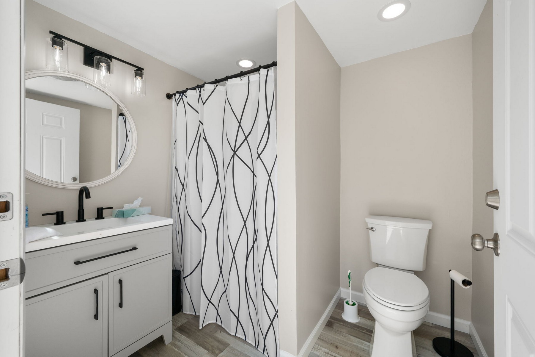  completely remodeled and update contemporary ranch - 物件實景