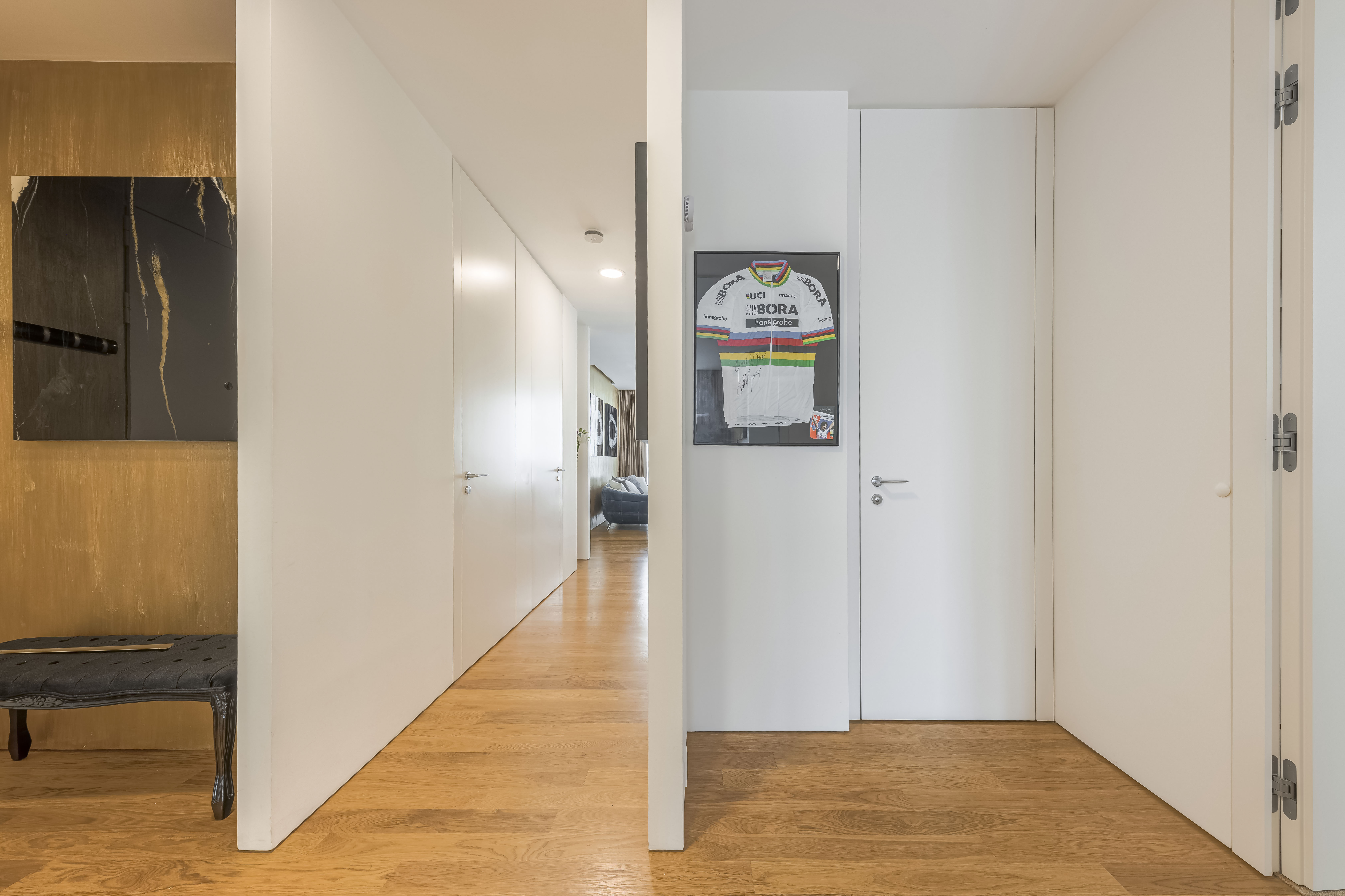  Design apartment in V Tower residence with balcony, - 物件實景
